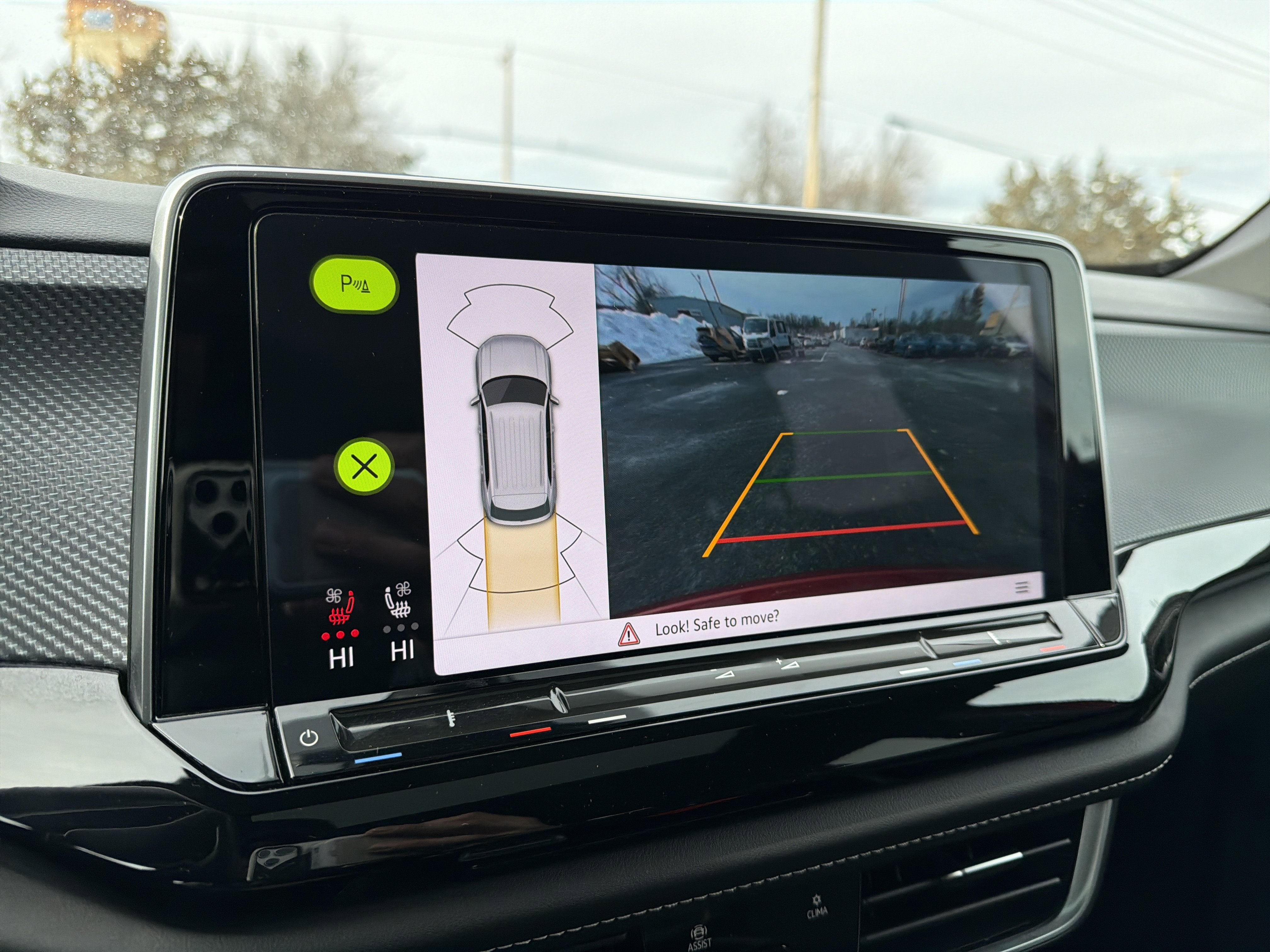 2024 Volkswagen Atlas Cross Sport 2.0T SEL R-Line