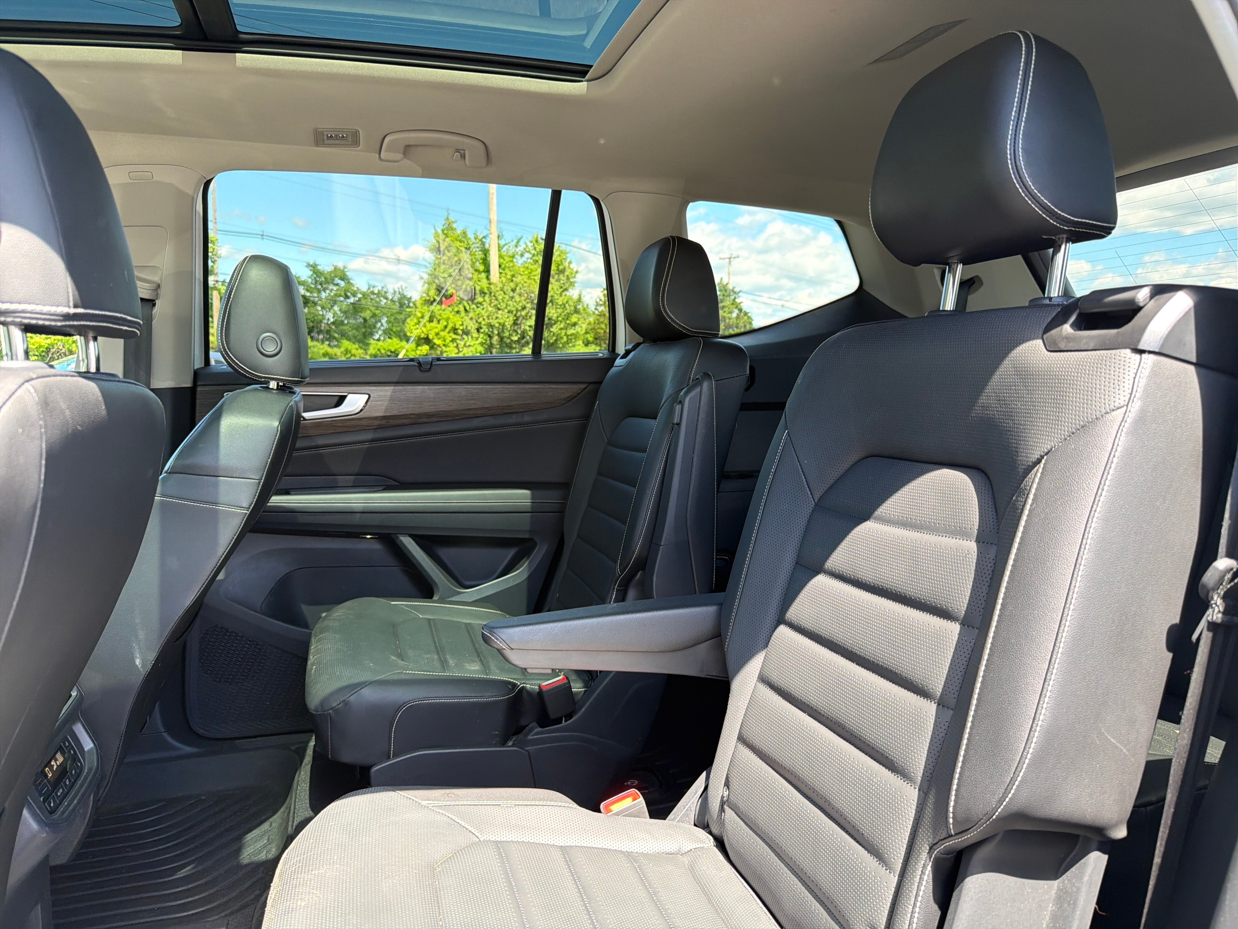 2024 Volkswagen Atlas 2.0T SEL