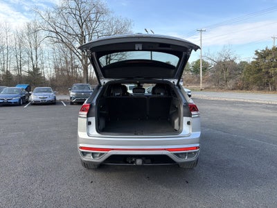 2022 Volkswagen Atlas Cross Sport 3.6L V6 SEL Premium R-Line