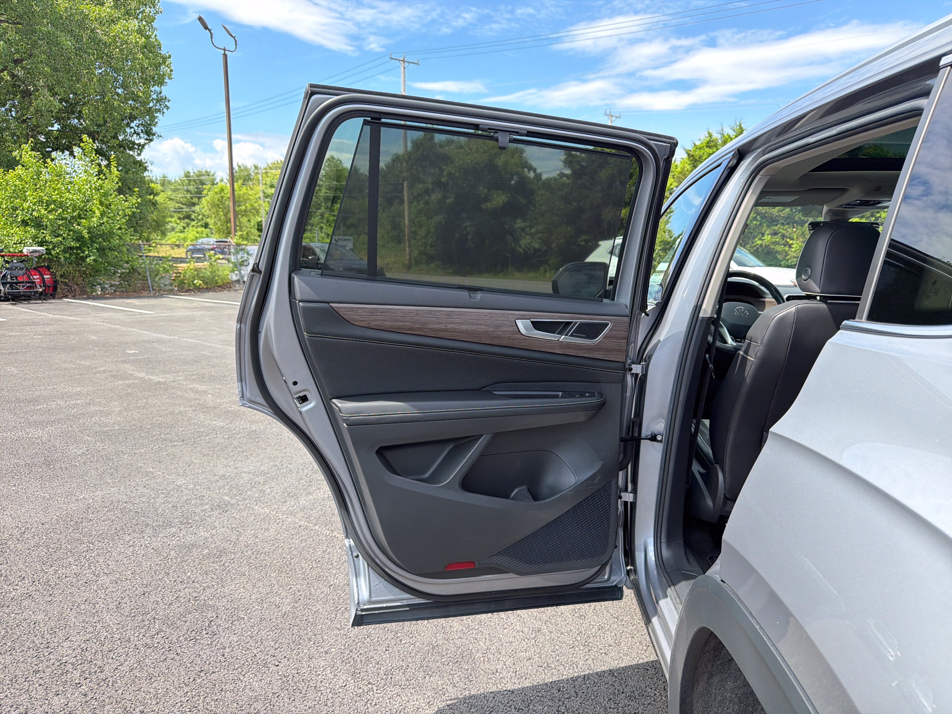2024 Volkswagen Atlas 2.0T SEL Premium R-Line