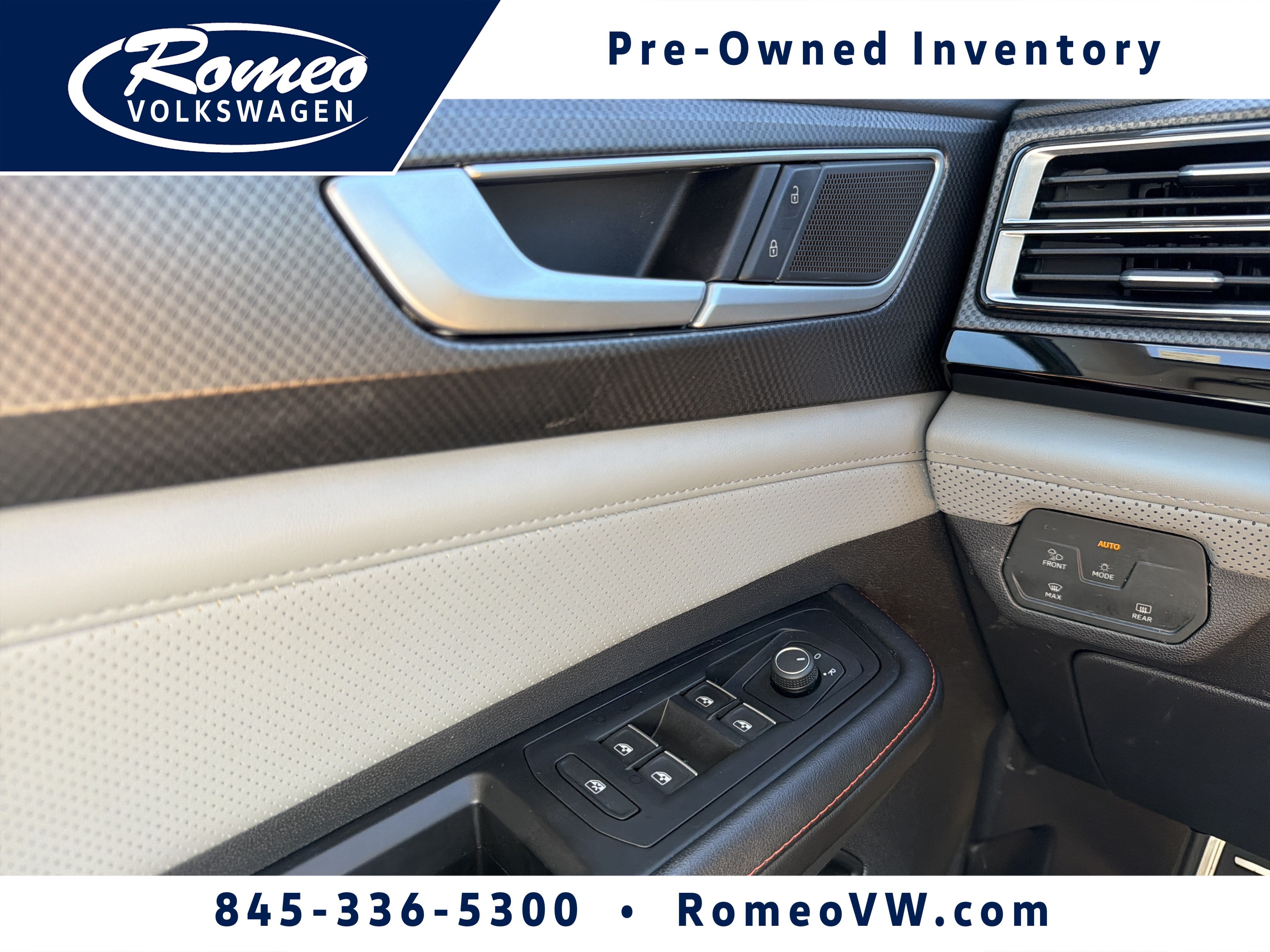 2024 Volkswagen Atlas 2.0T Peak Edition SEL