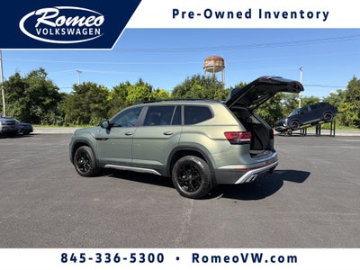 2024 Volkswagen Atlas 2.0T Peak Edition SEL