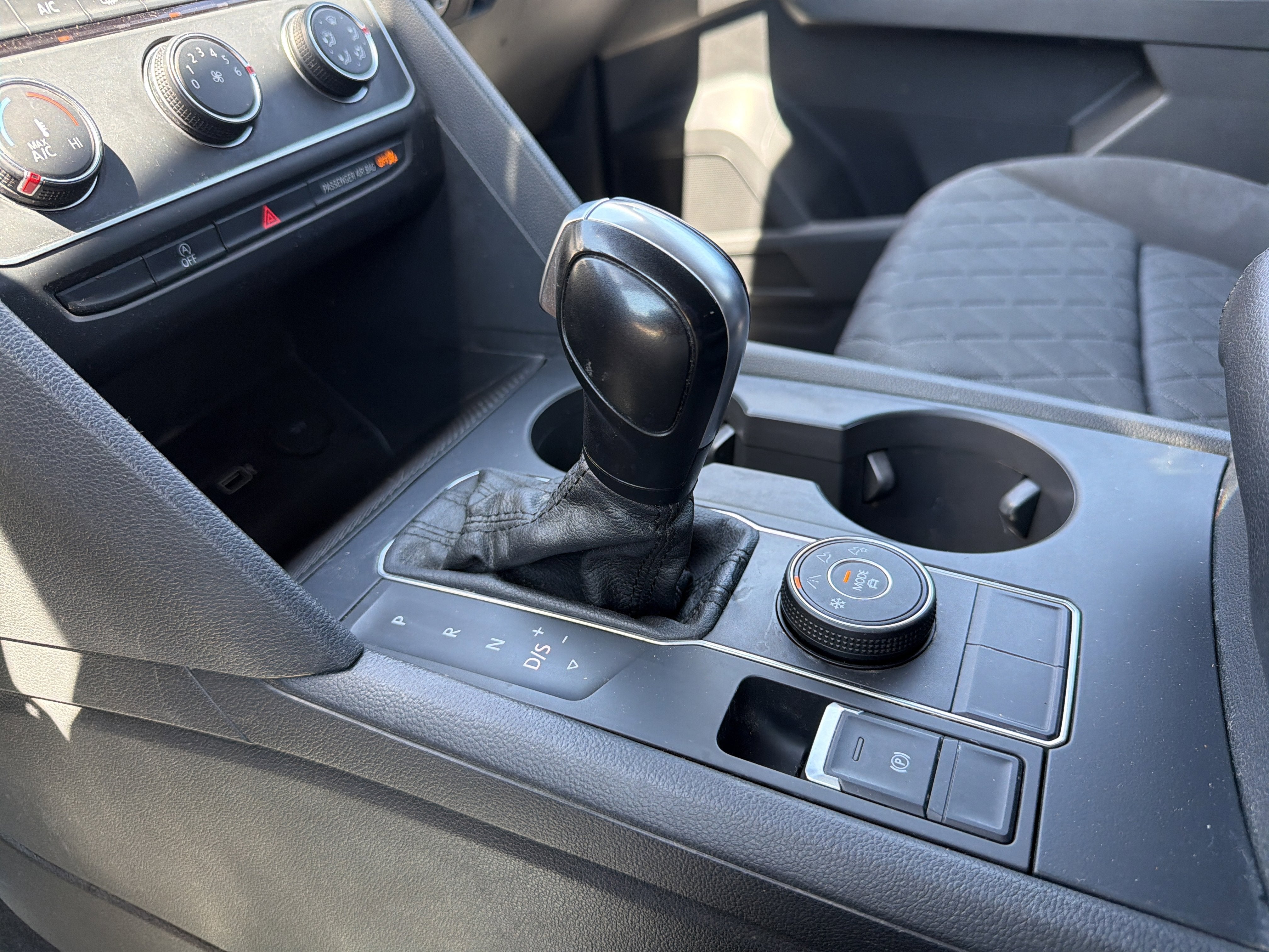 2019 Volkswagen Atlas S 4Motion
