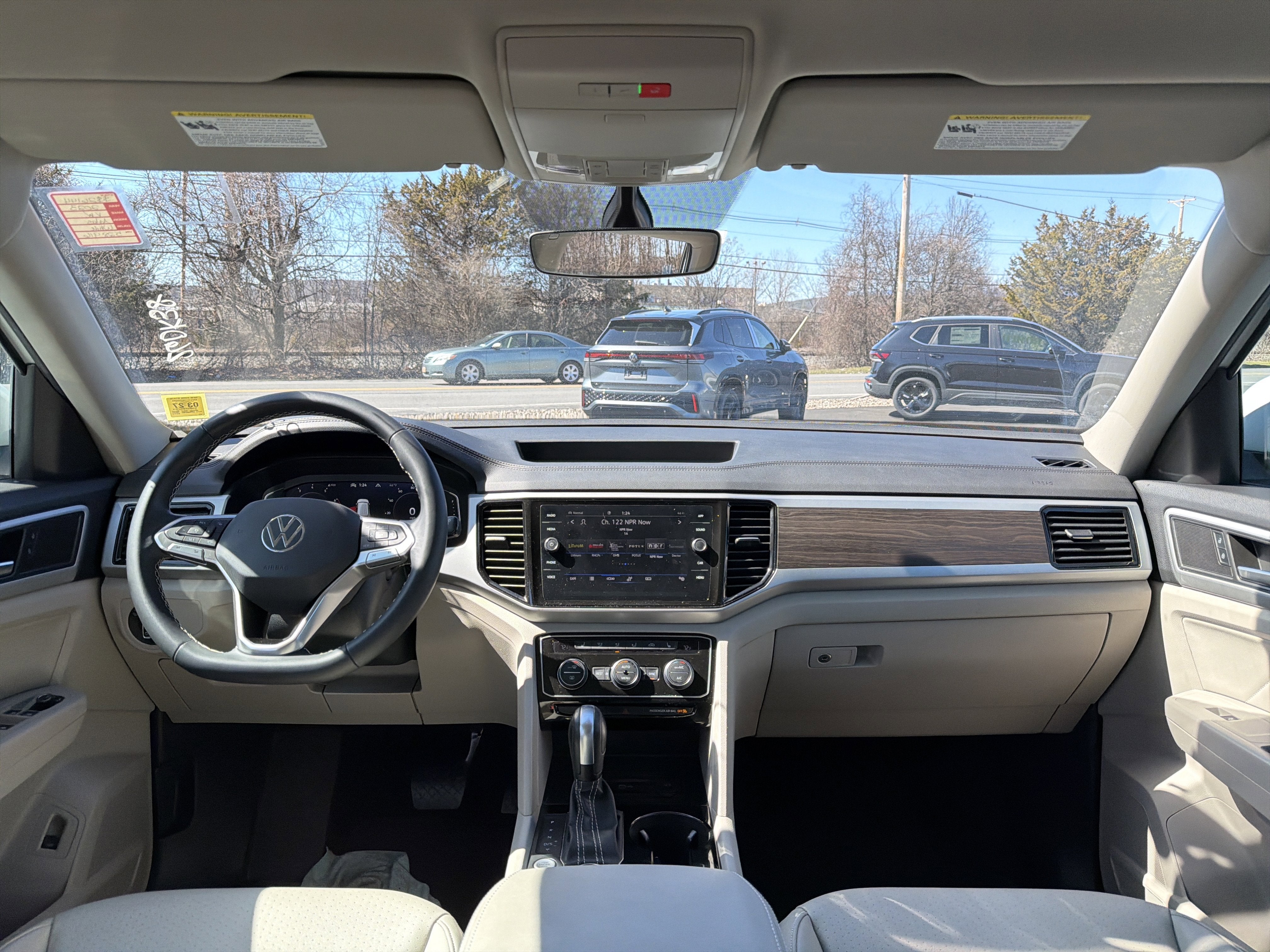 2023 Volkswagen Atlas 3.6L V6 SE w/Technology