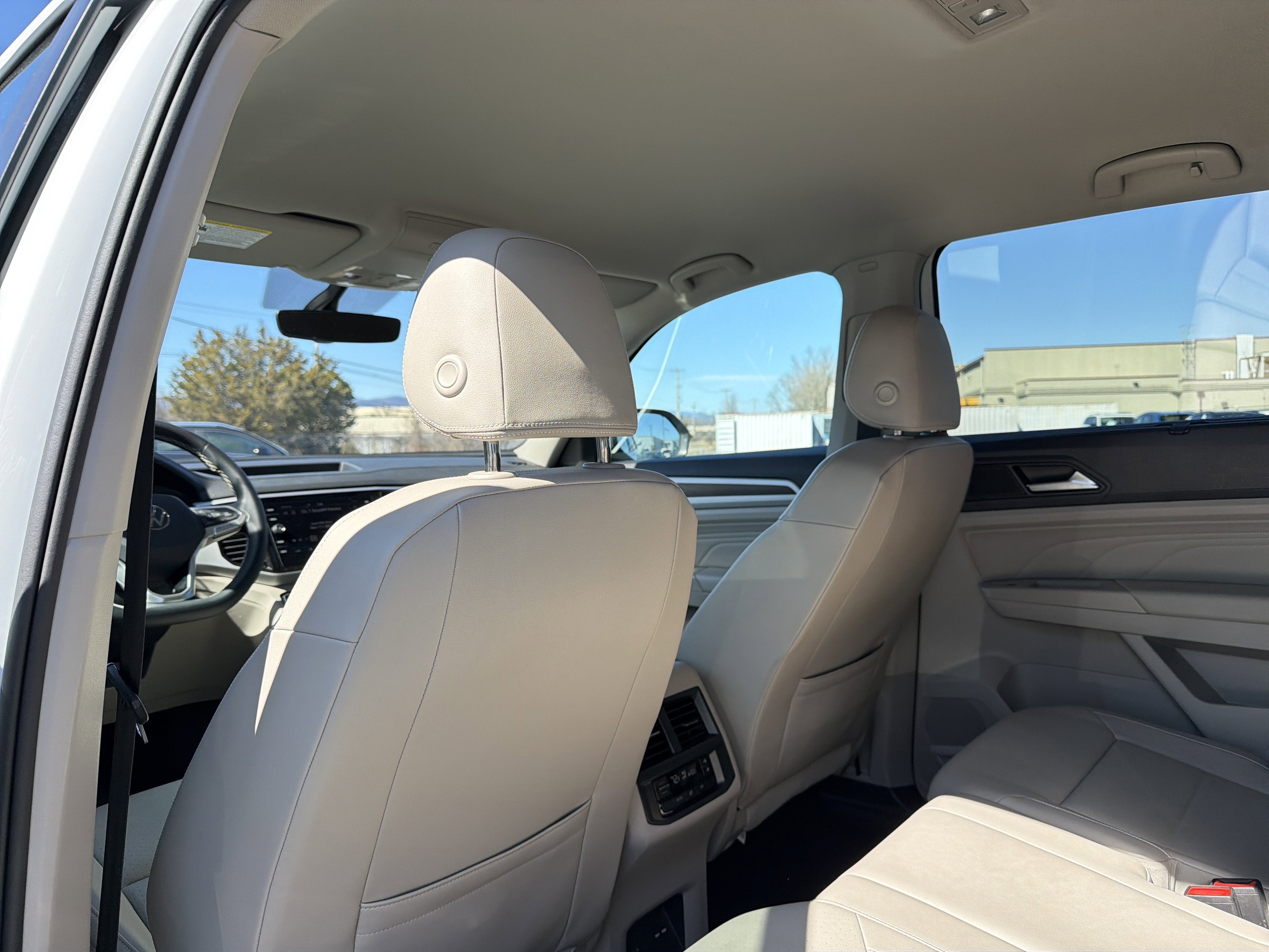 2023 Volkswagen Atlas 3.6L V6 SE w/Technology