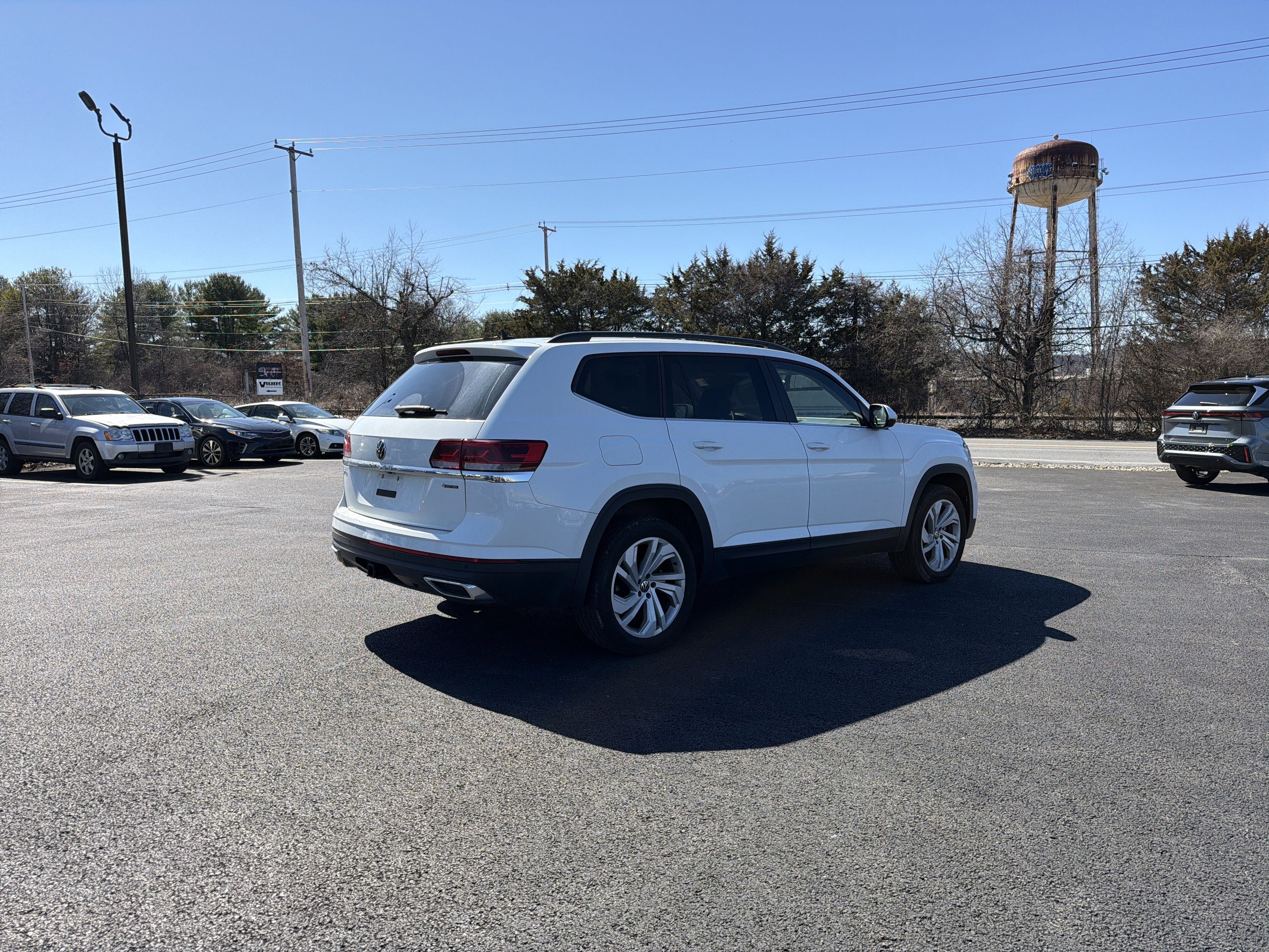 2023 Volkswagen Atlas 3.6L V6 SE w/Technology