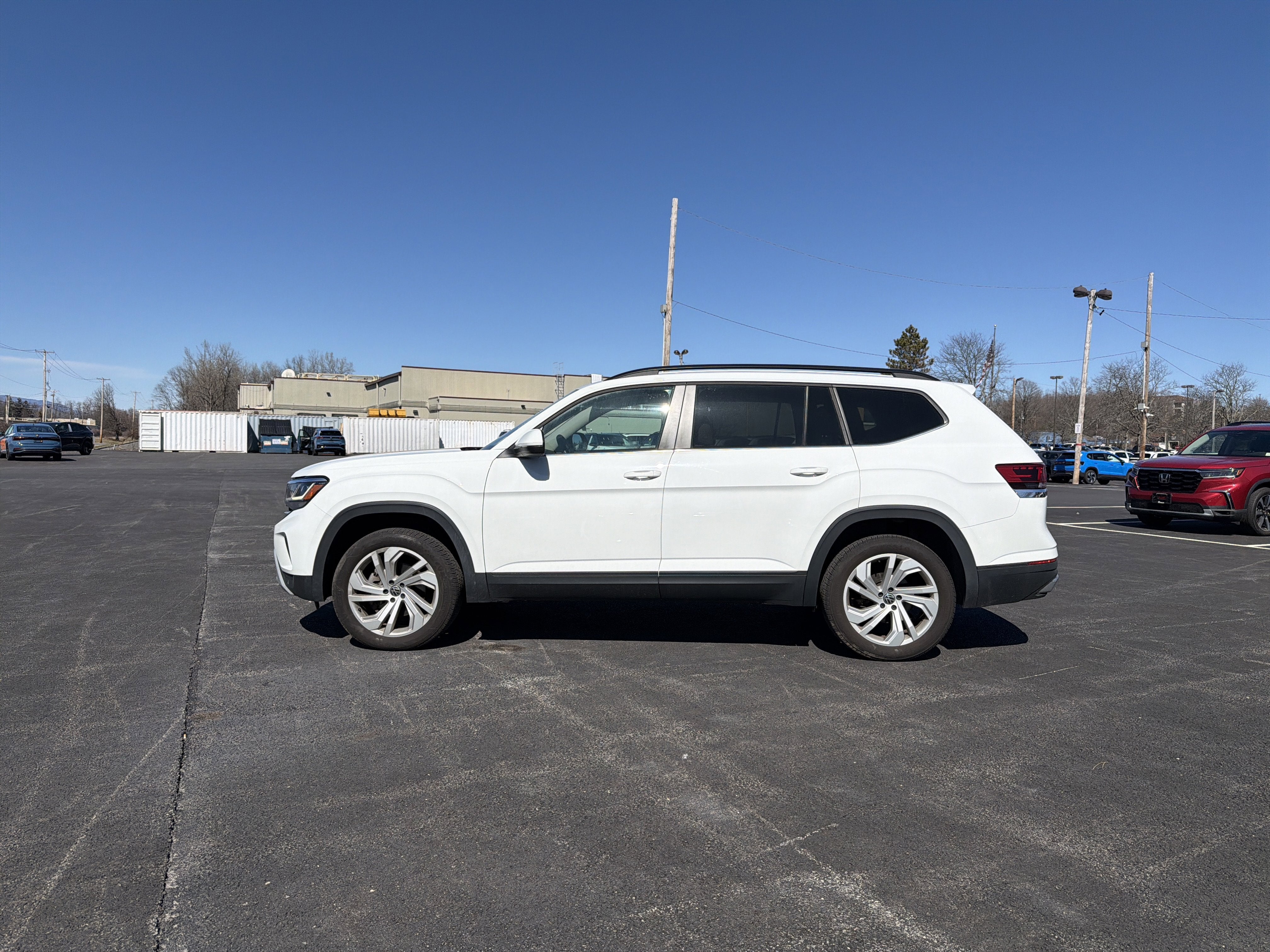 2023 Volkswagen Atlas 3.6L V6 SE w/Technology