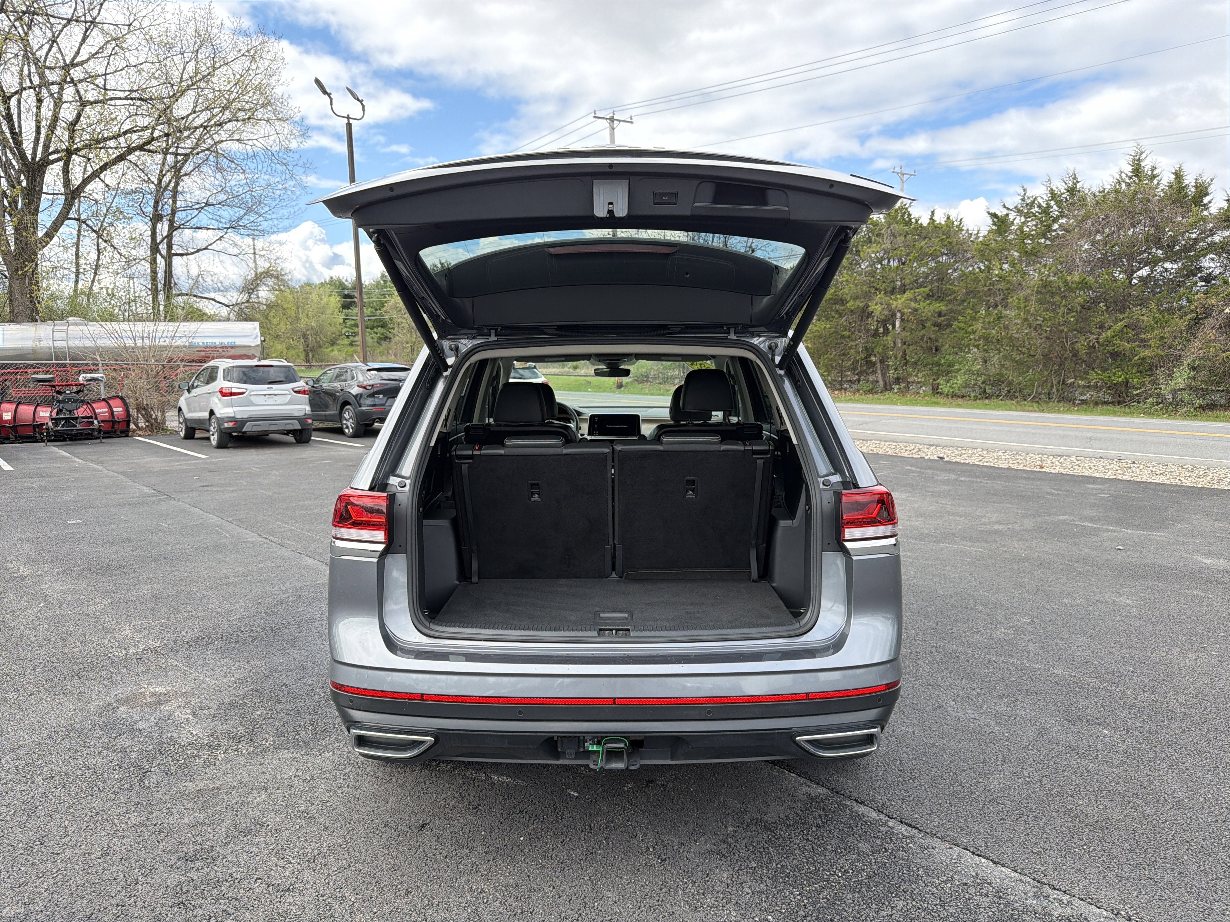 2024 Volkswagen Atlas 2.0T SE w/Technology