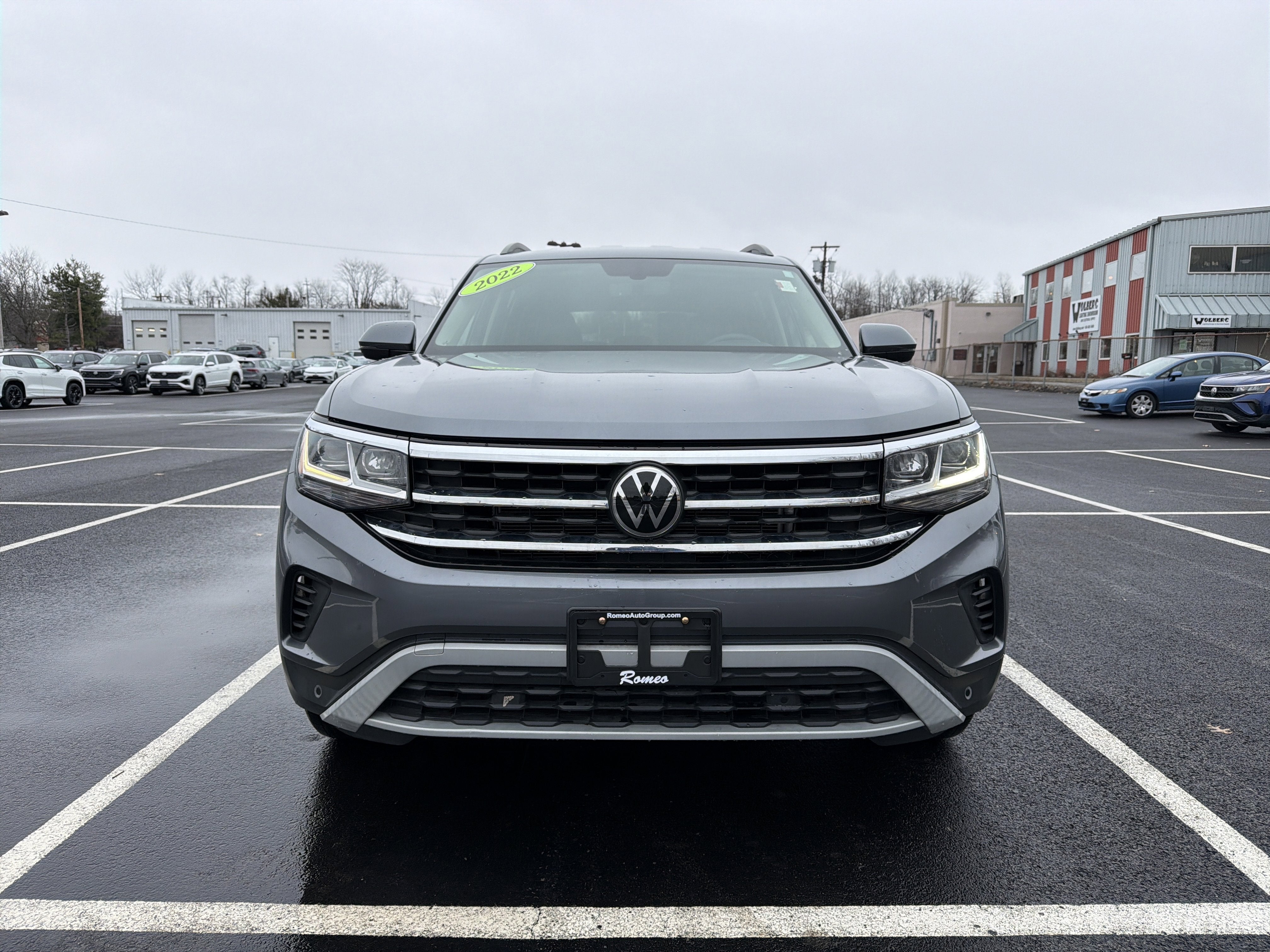 2022 Volkswagen Atlas 3.6L V6 SE w/Technology