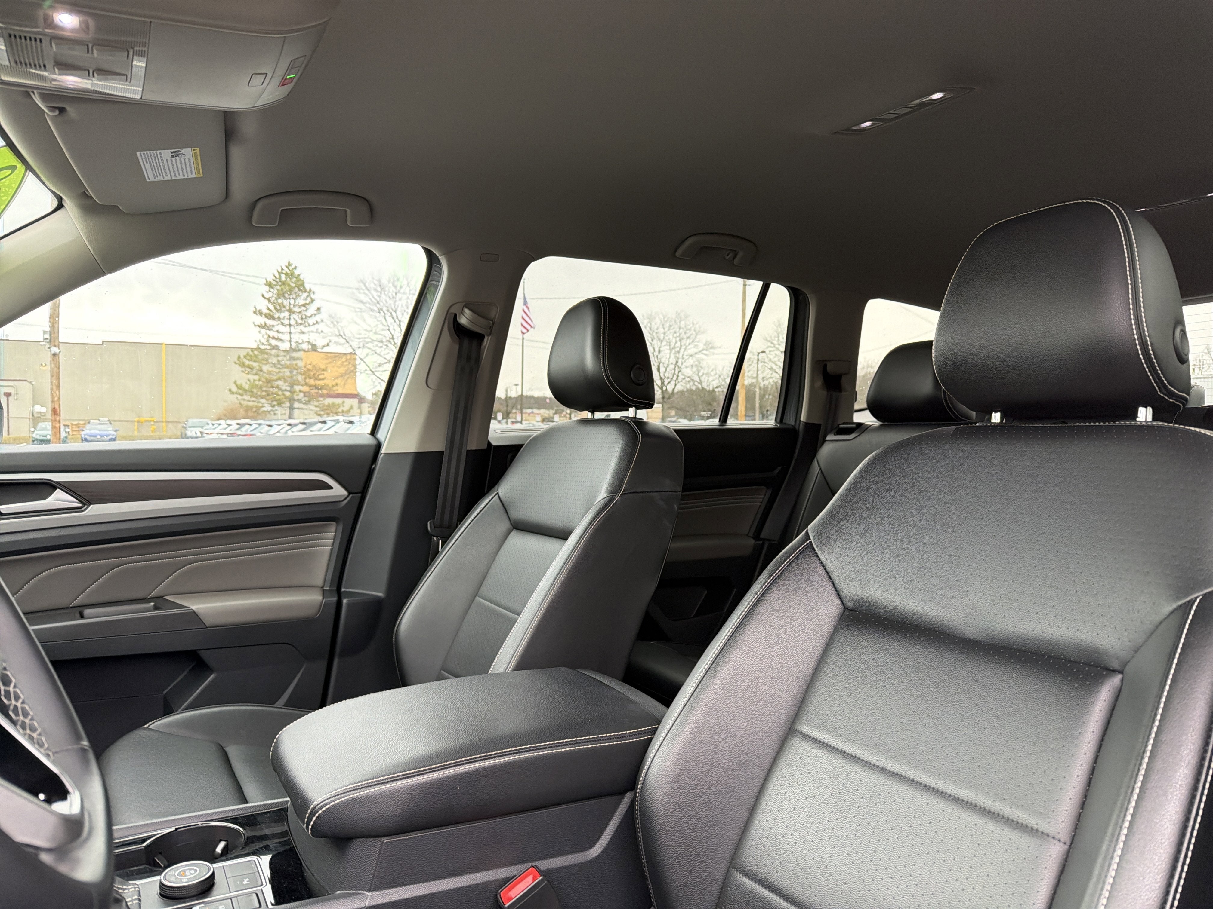 2022 Volkswagen Atlas 3.6L V6 SE w/Technology