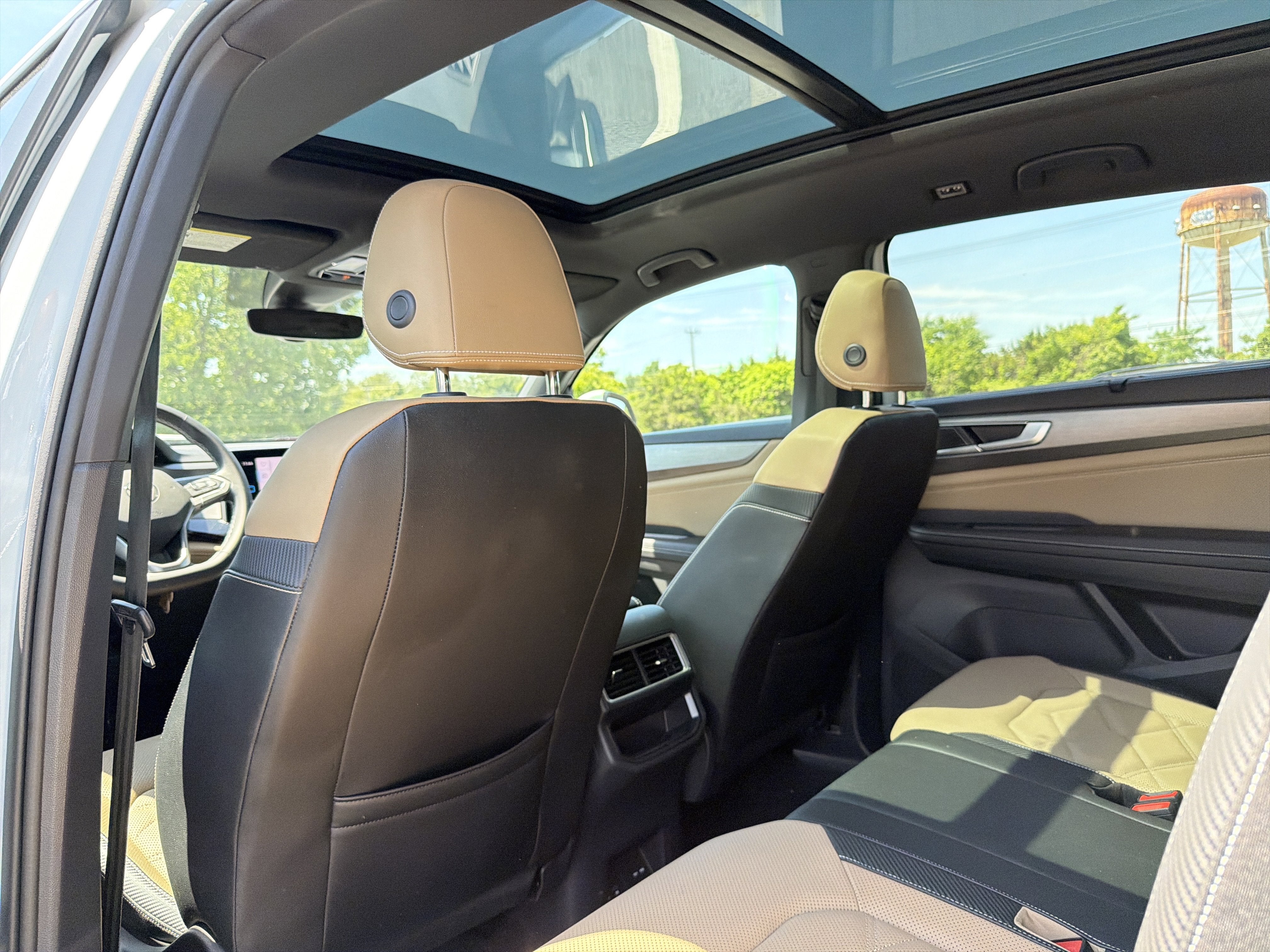 2024 Volkswagen Atlas Cross Sport 2.0T SE w/Technology