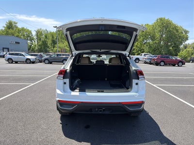 2024 Volkswagen Atlas Cross Sport 2.0T SE w/Technology
