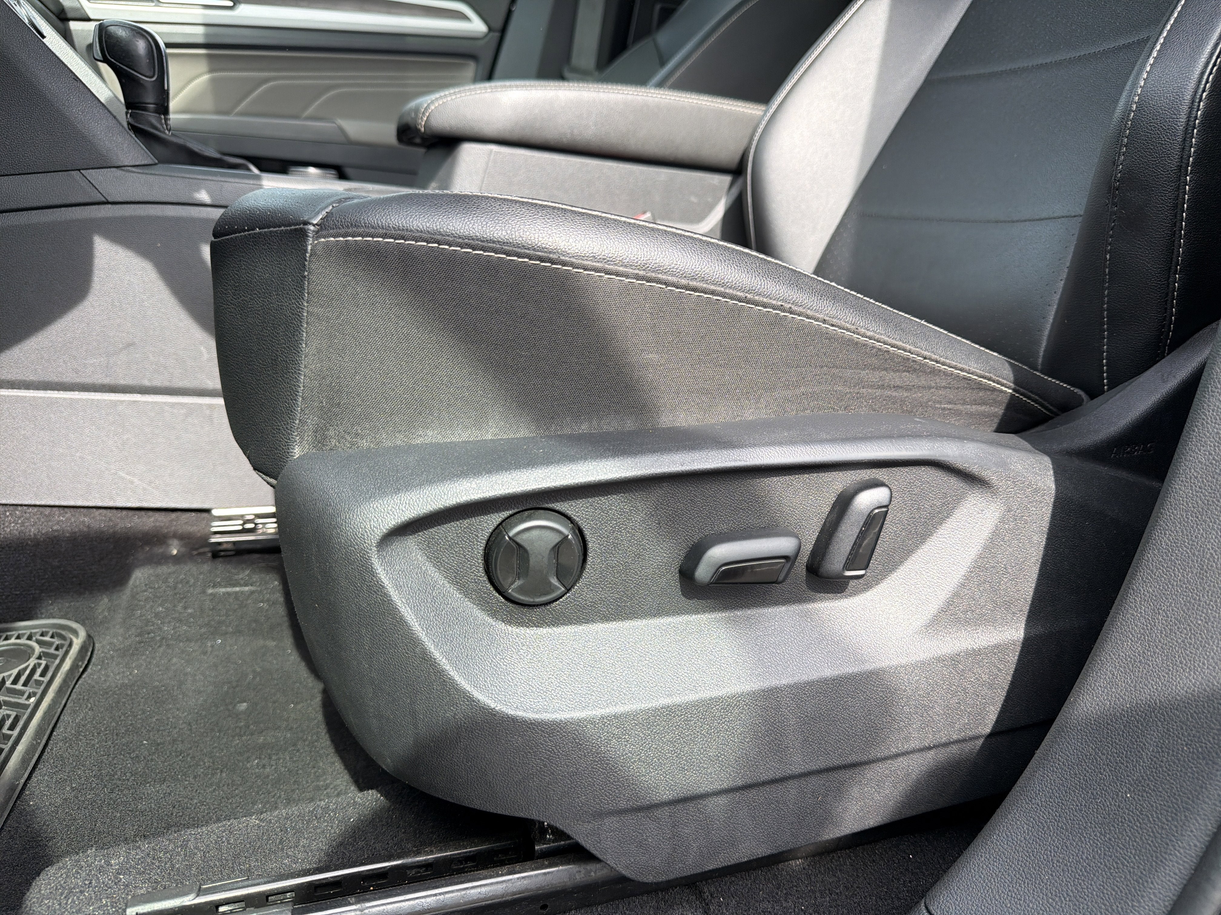 2021 Volkswagen Atlas 2.0T SE w/Technology