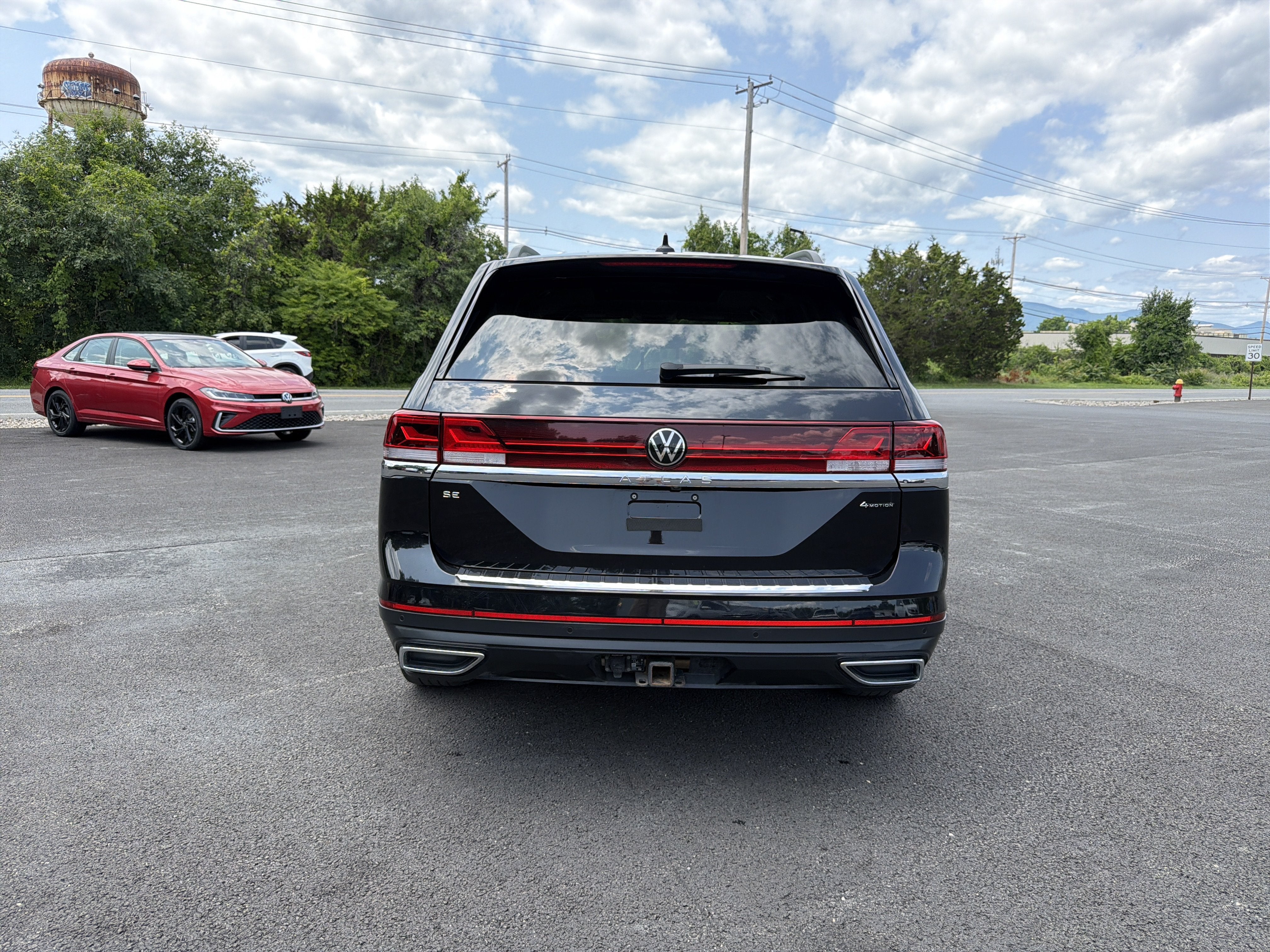 2024 Volkswagen Atlas 2.0T SE w/Technology