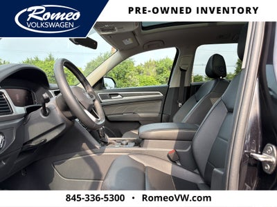 2022 Volkswagen Atlas 3.6L V6 SE w/Technology