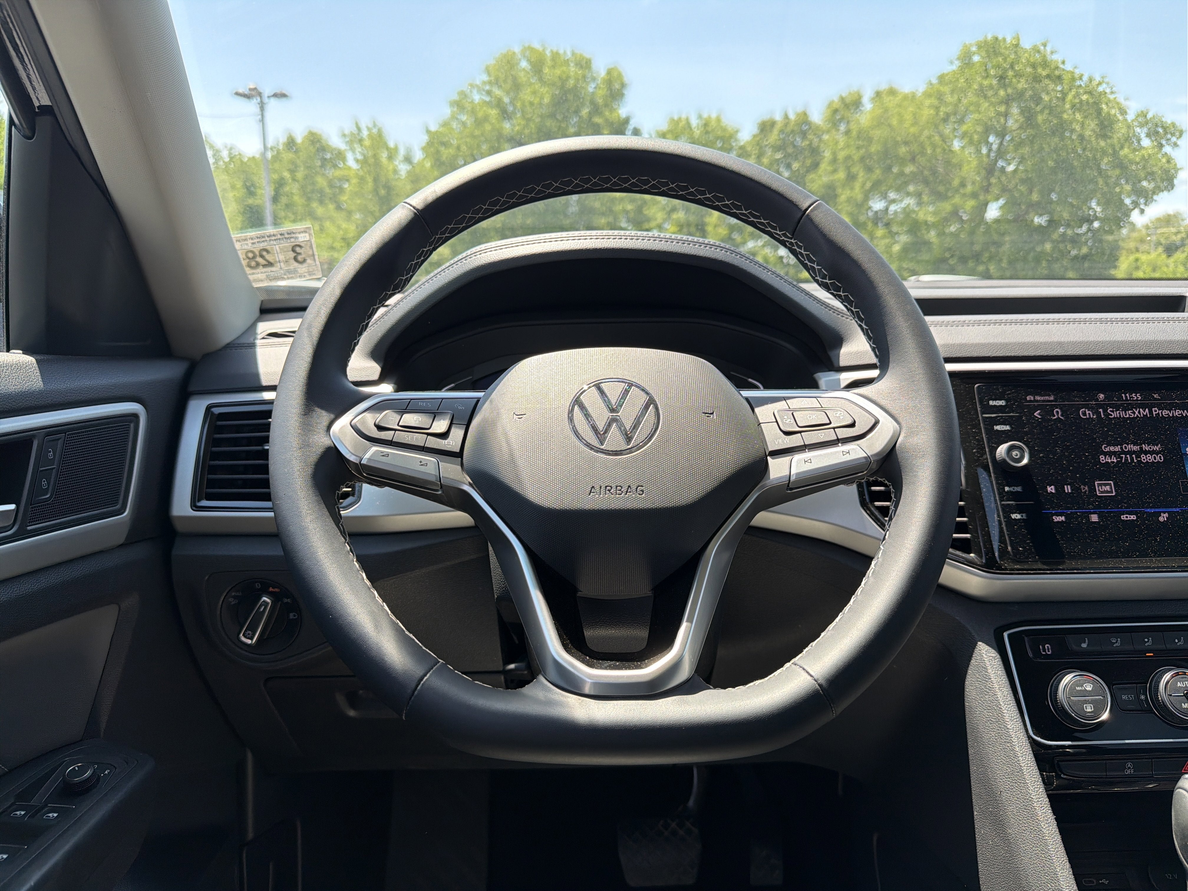 2023 Volkswagen Atlas 3.6L V6 SE w/Technology