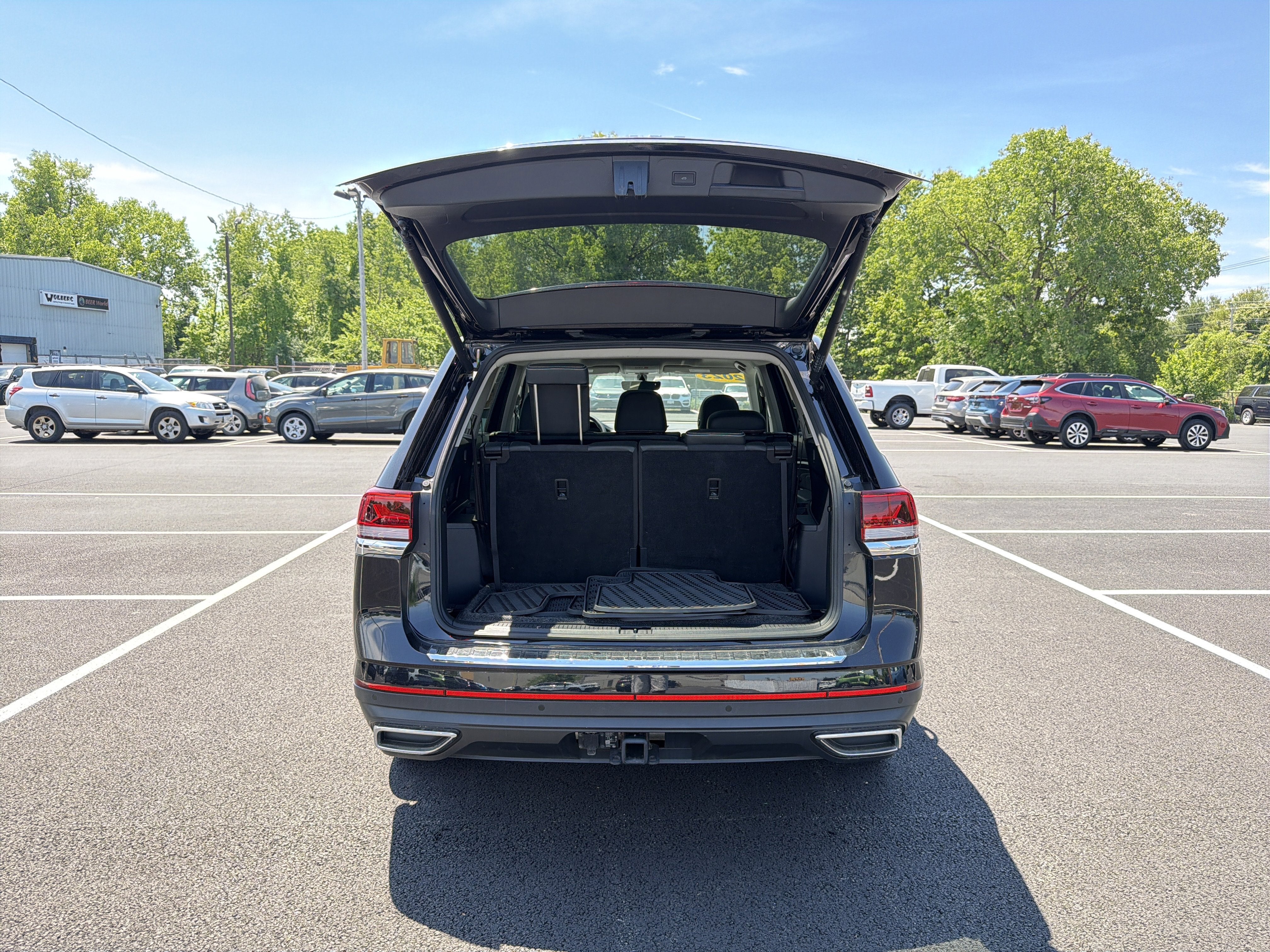 2023 Volkswagen Atlas 3.6L V6 SE w/Technology