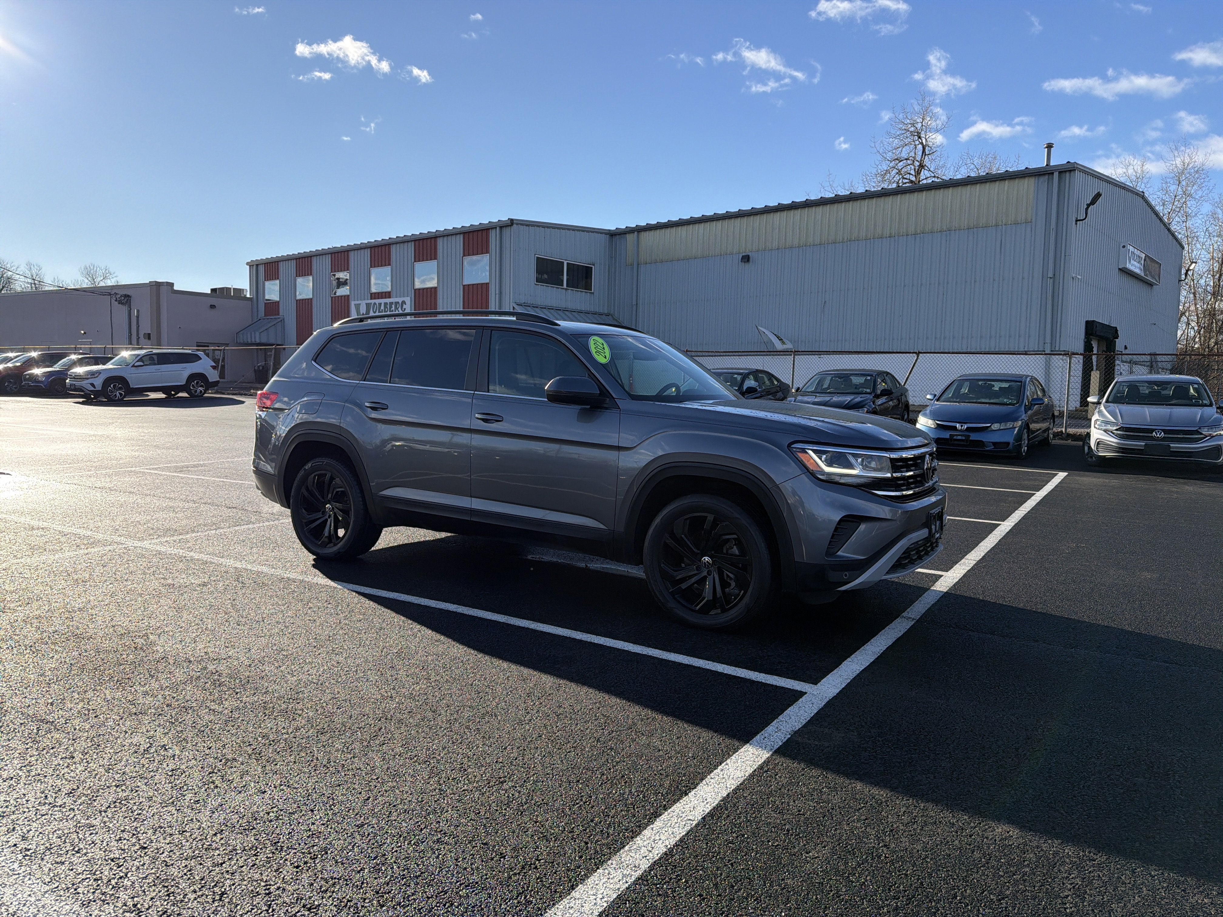 2022 Volkswagen Atlas 3.6L V6 SE w/Technology