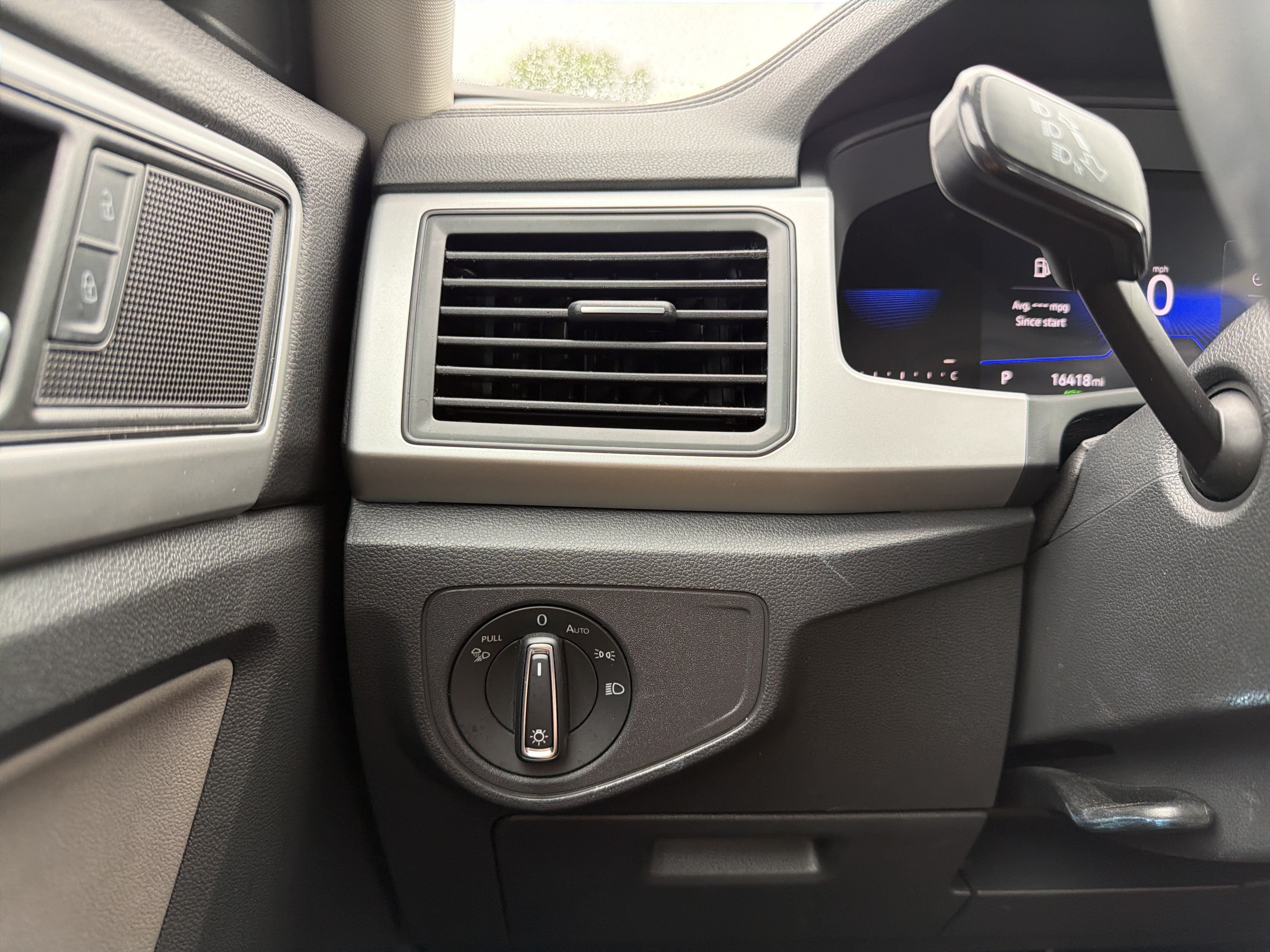 2023 Volkswagen Atlas 2.0T SE