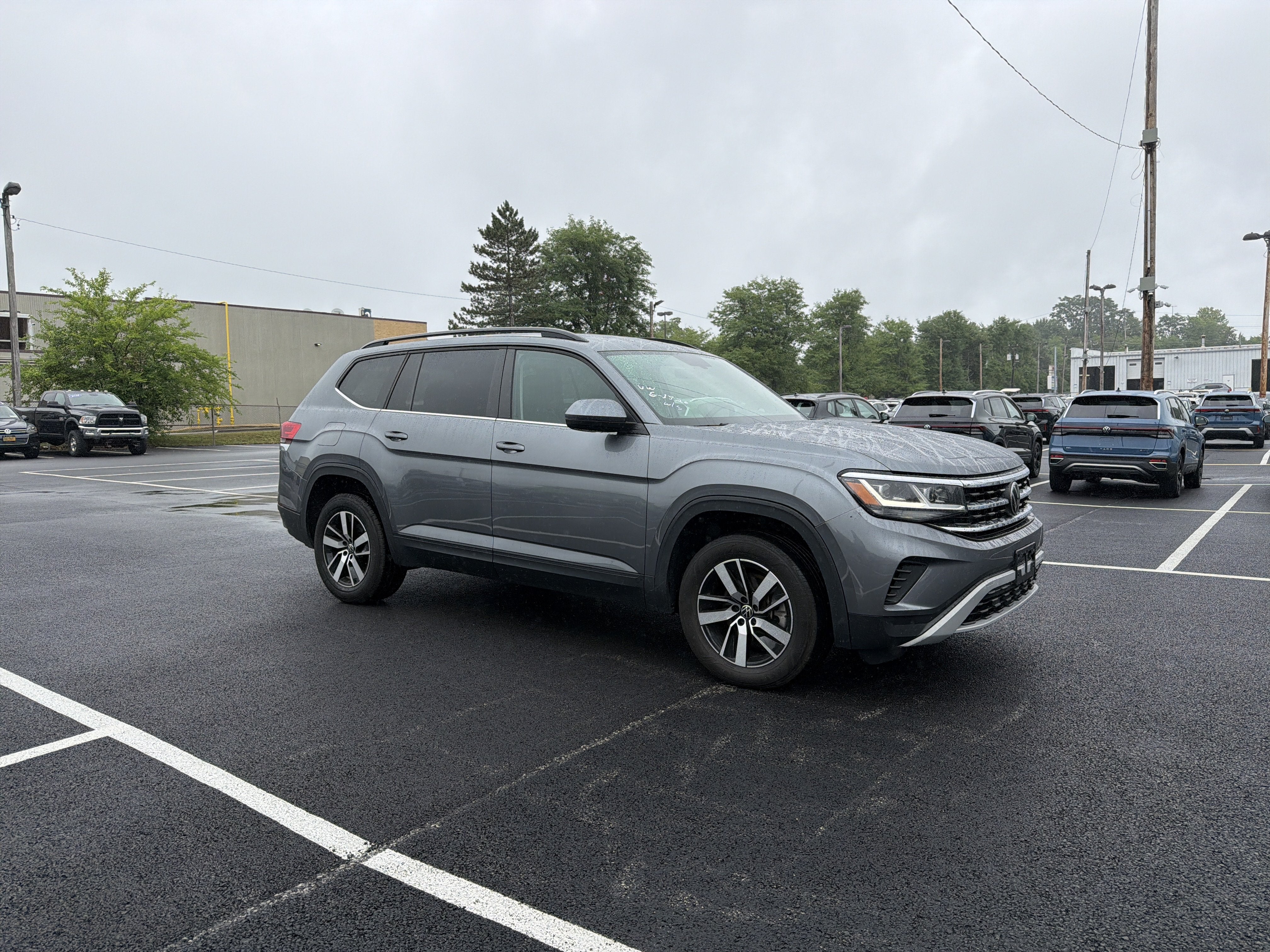 2023 Volkswagen Atlas 2.0T SE