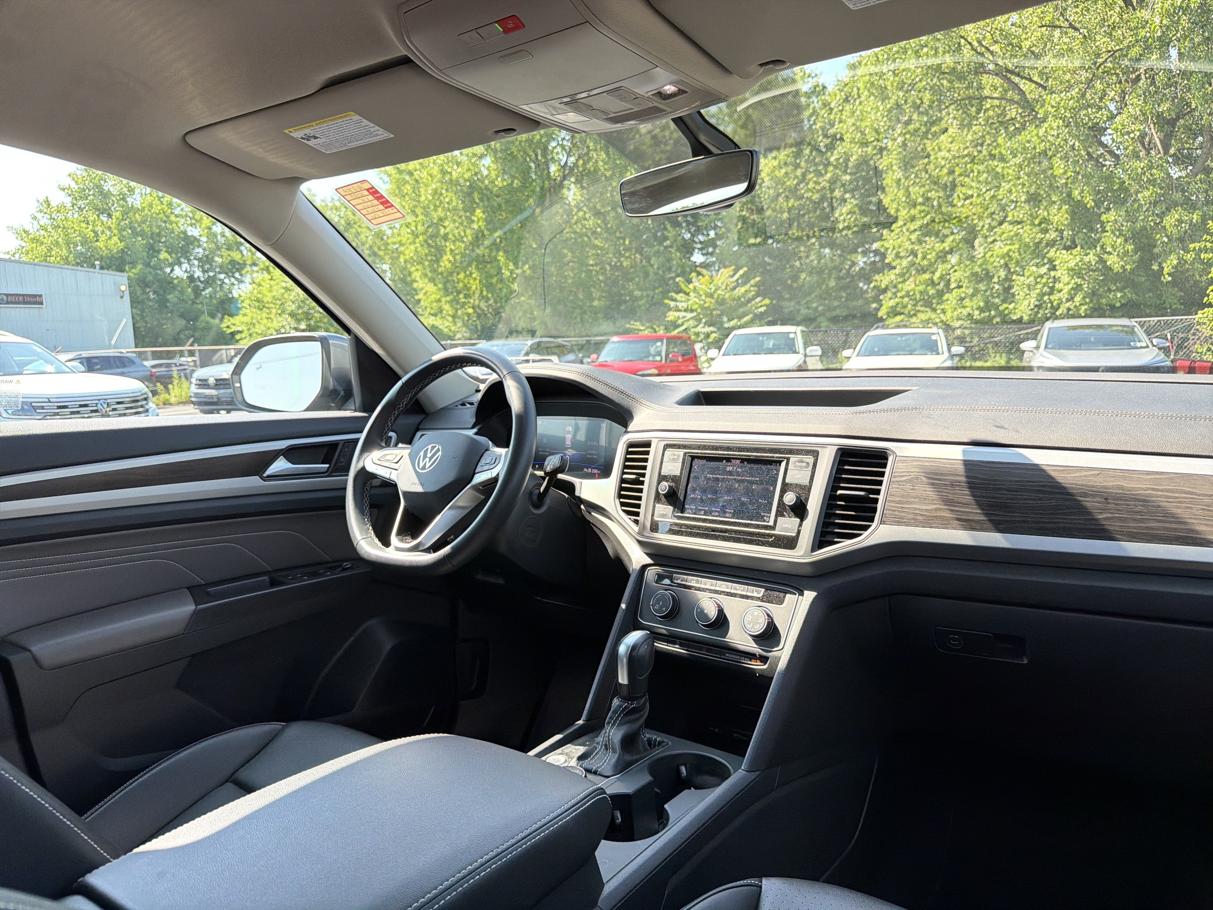 2023 Volkswagen Atlas 2.0T SE