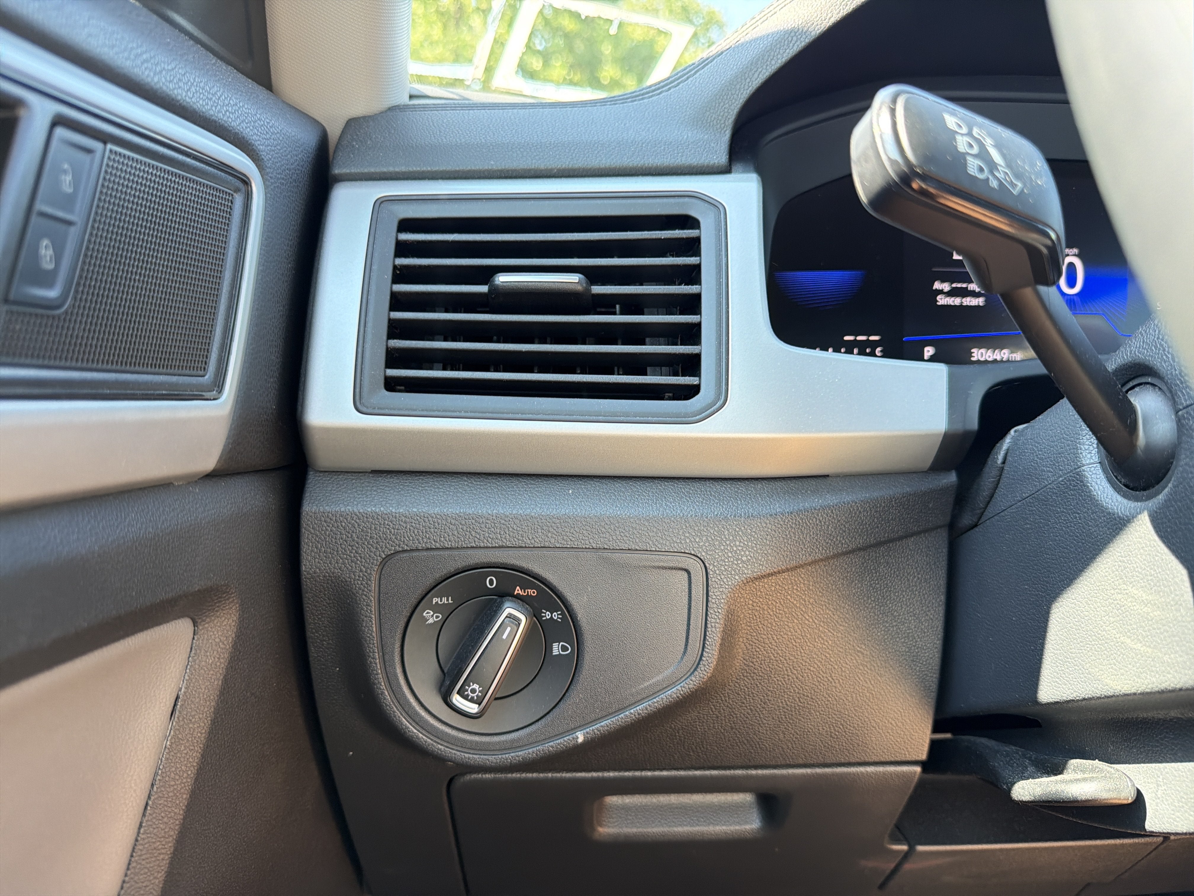 2023 Volkswagen Atlas 2.0T SE