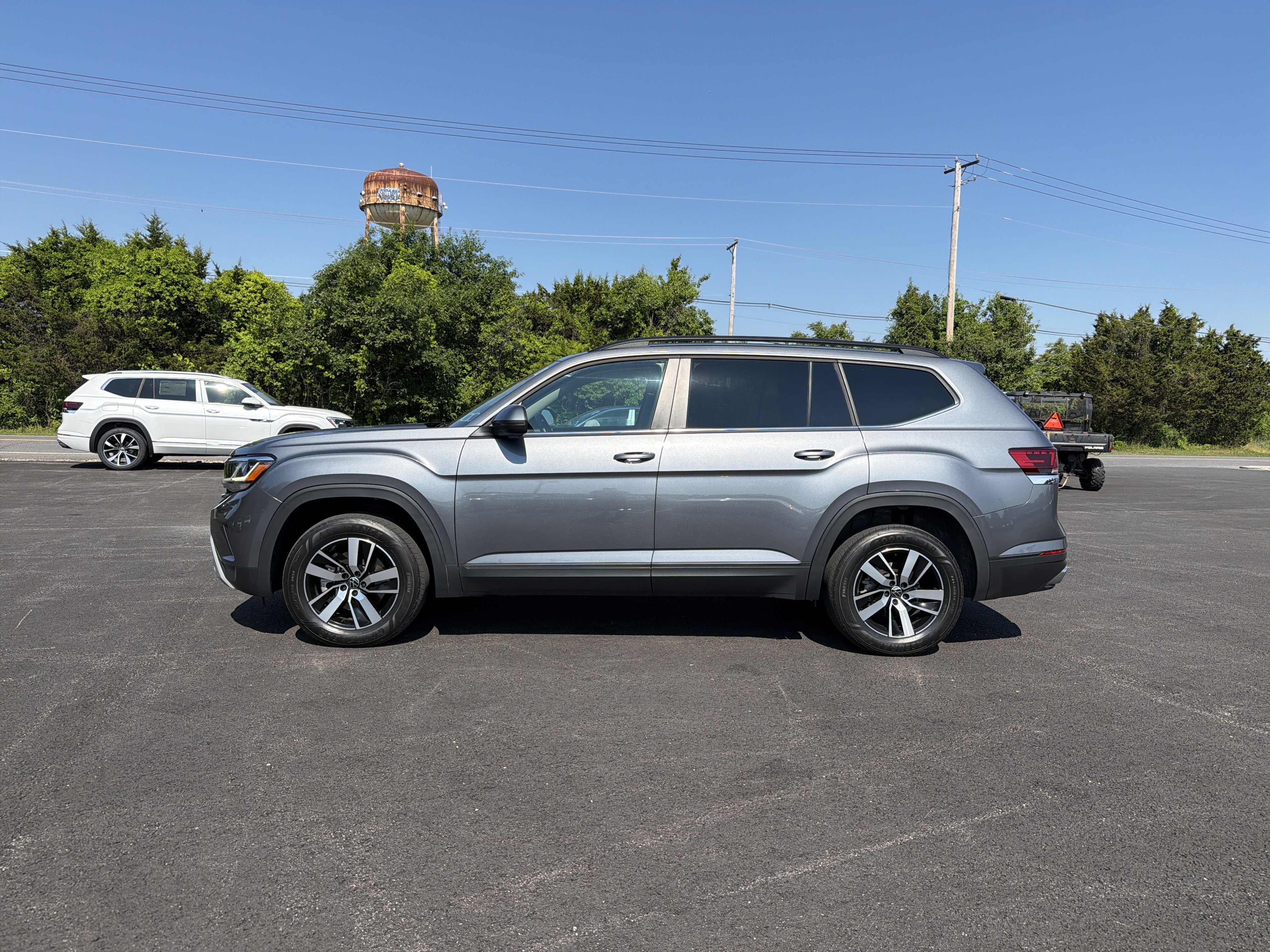 2023 Volkswagen Atlas 2.0T SE