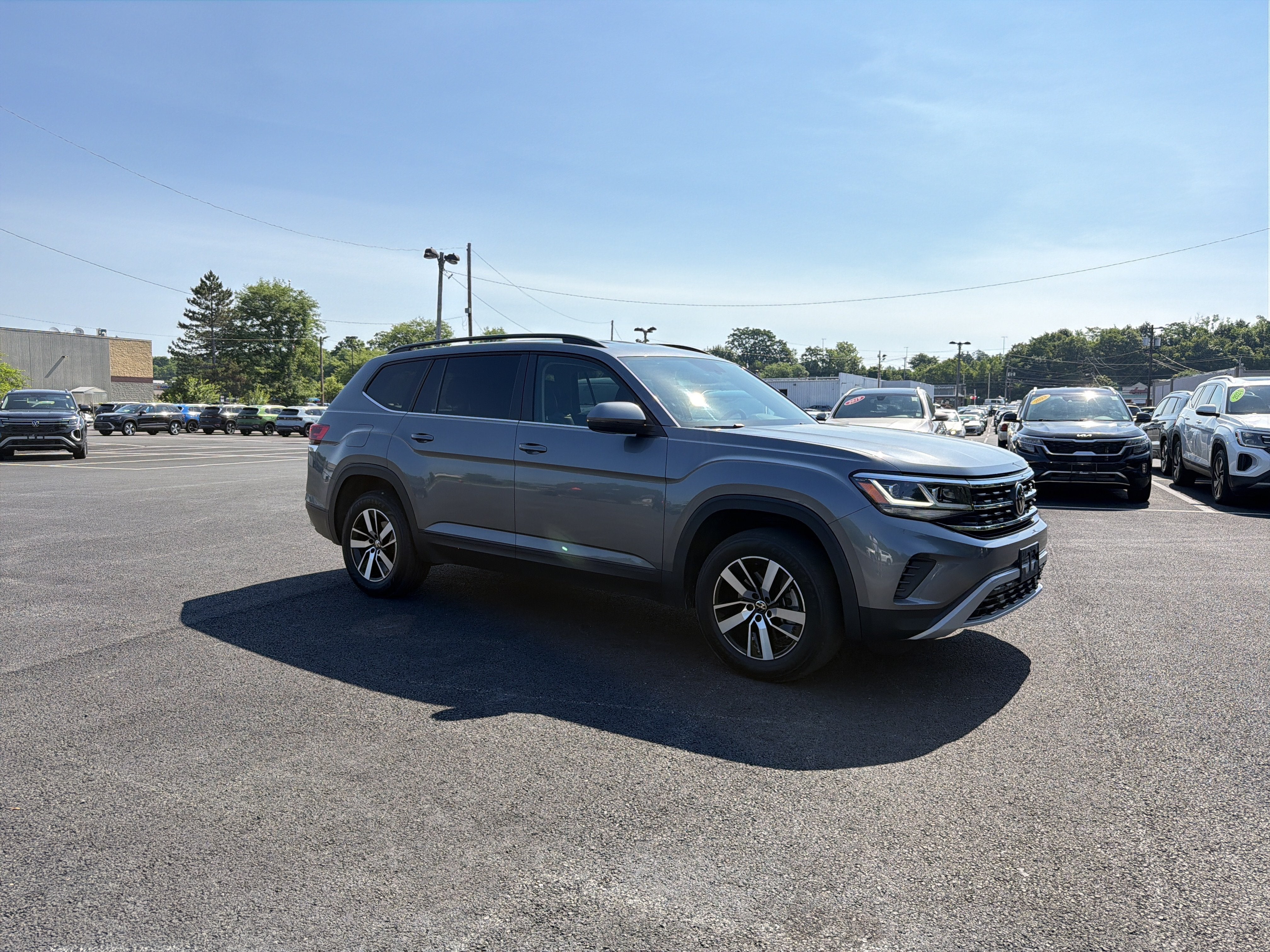 2023 Volkswagen Atlas 2.0T SE