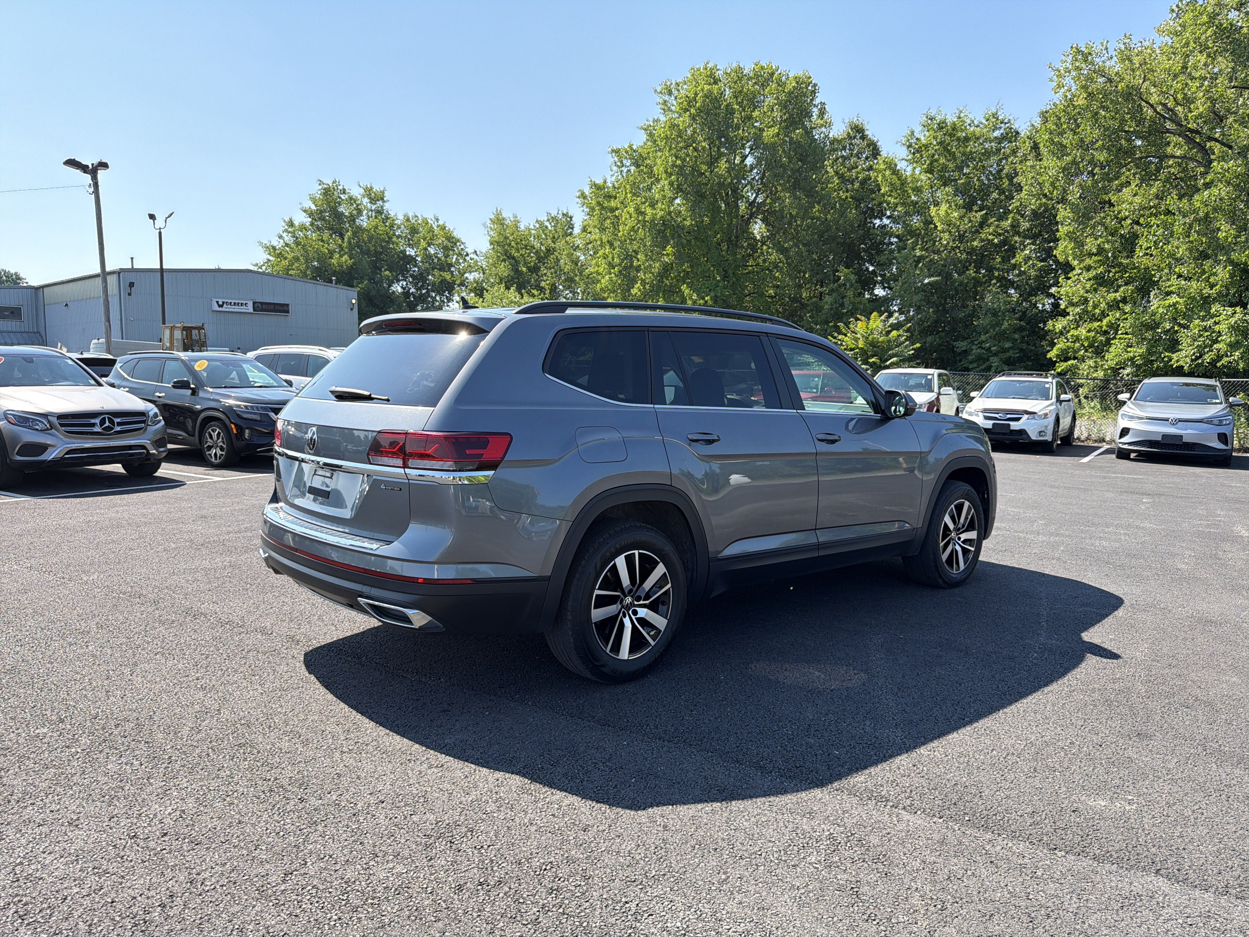 2023 Volkswagen Atlas 2.0T SE