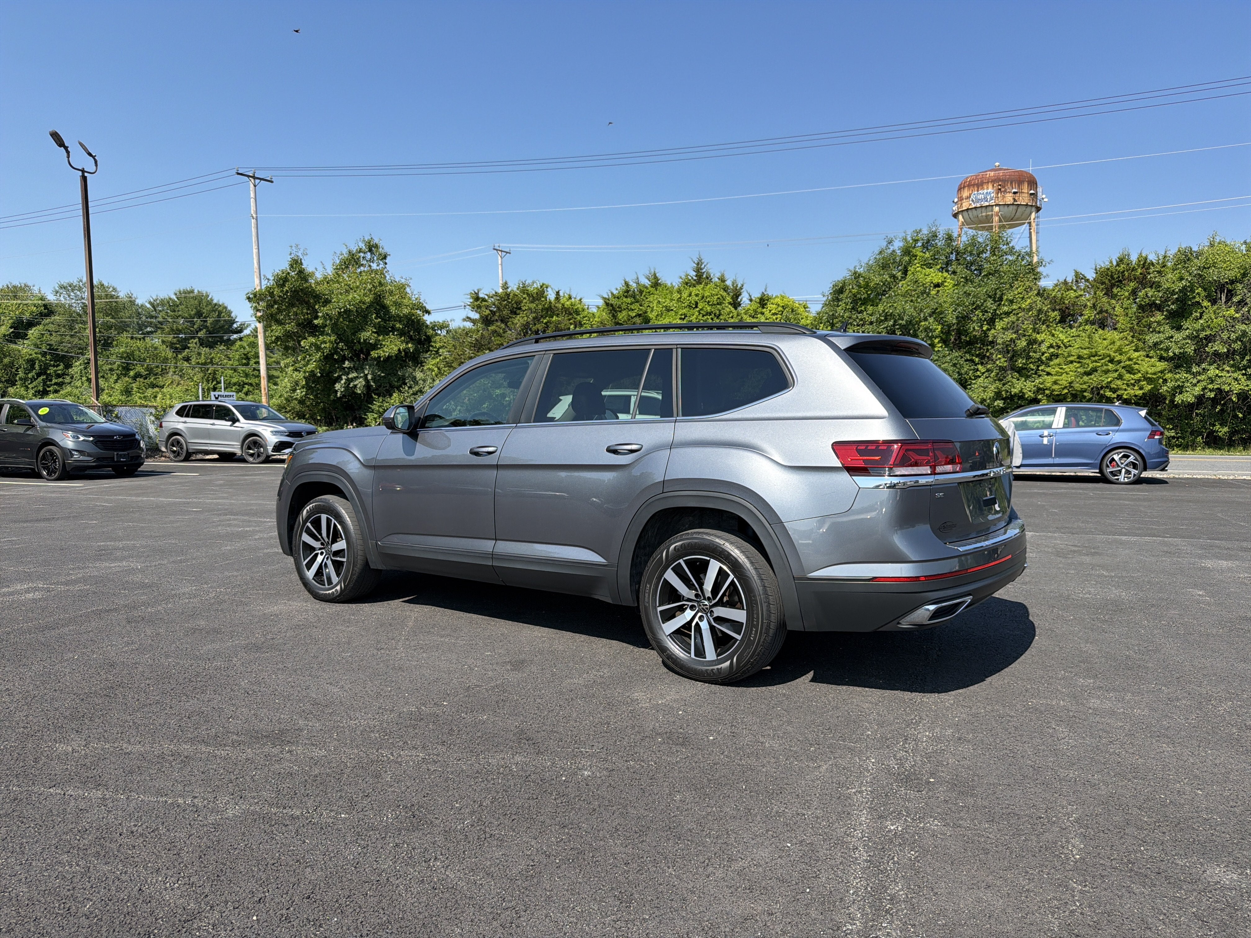 2023 Volkswagen Atlas 2.0T SE