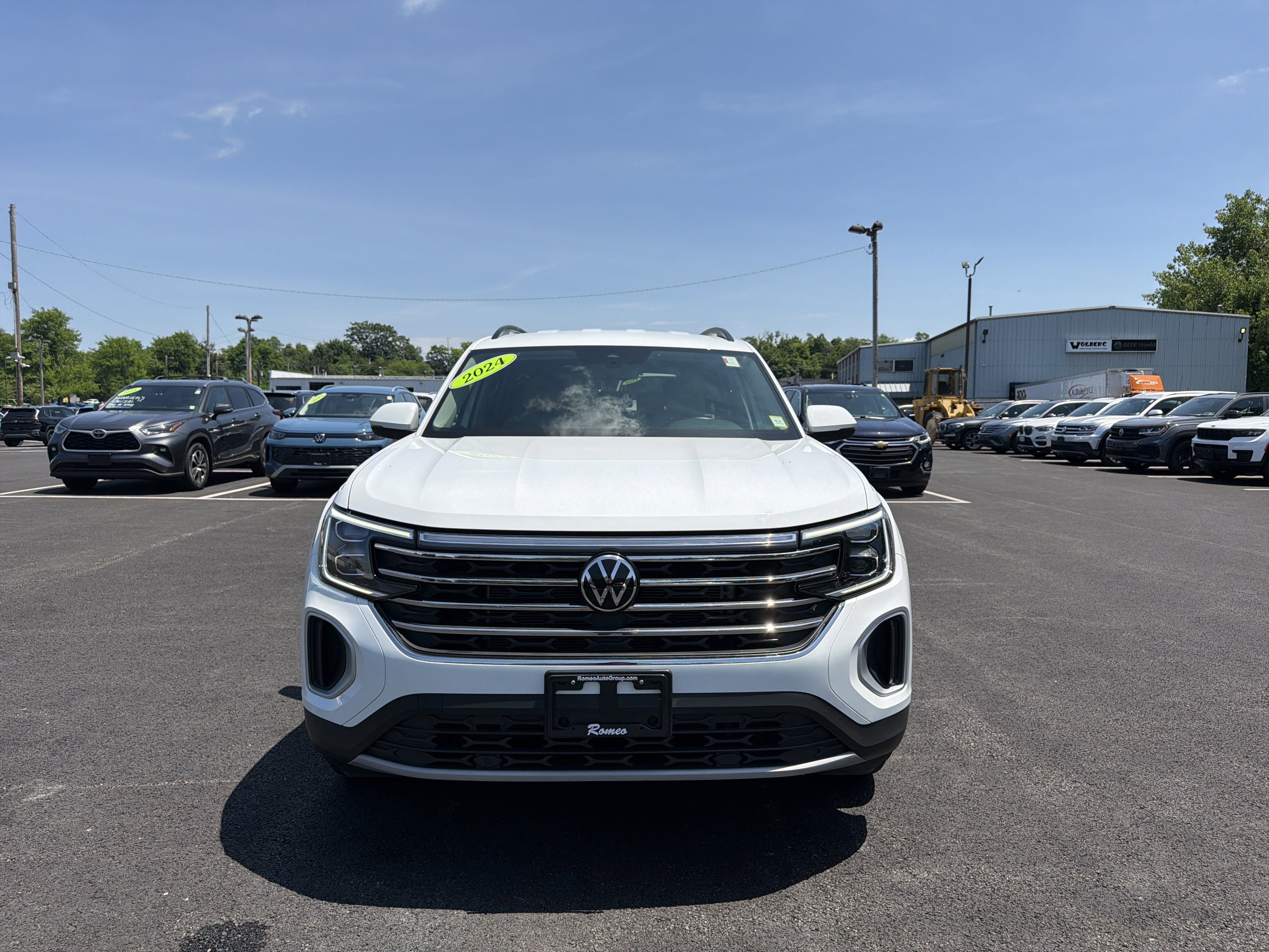 2024 Volkswagen Atlas 2.0T SE