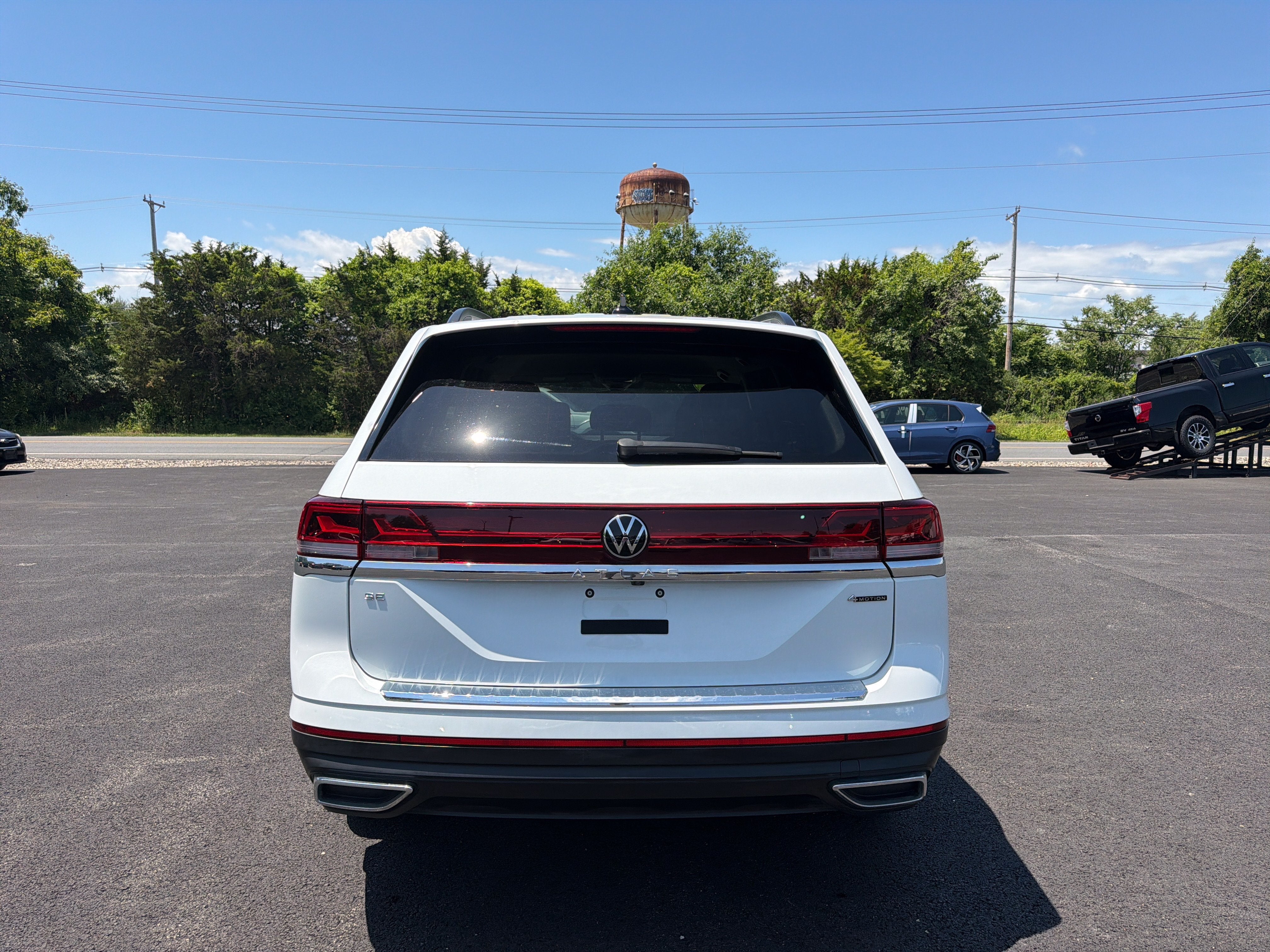 2024 Volkswagen Atlas 2.0T SE
