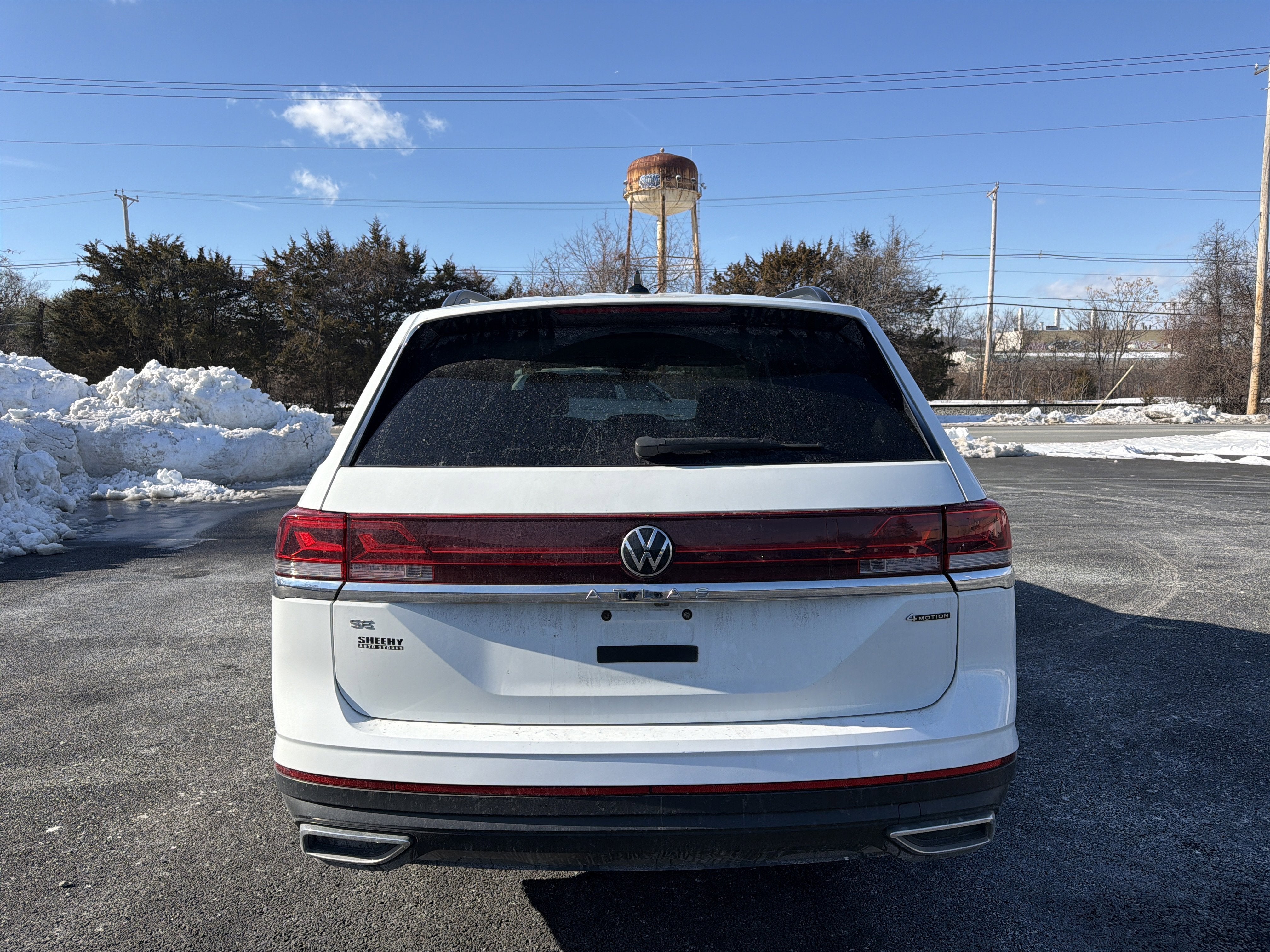 2024 Volkswagen Atlas 2.0T SE