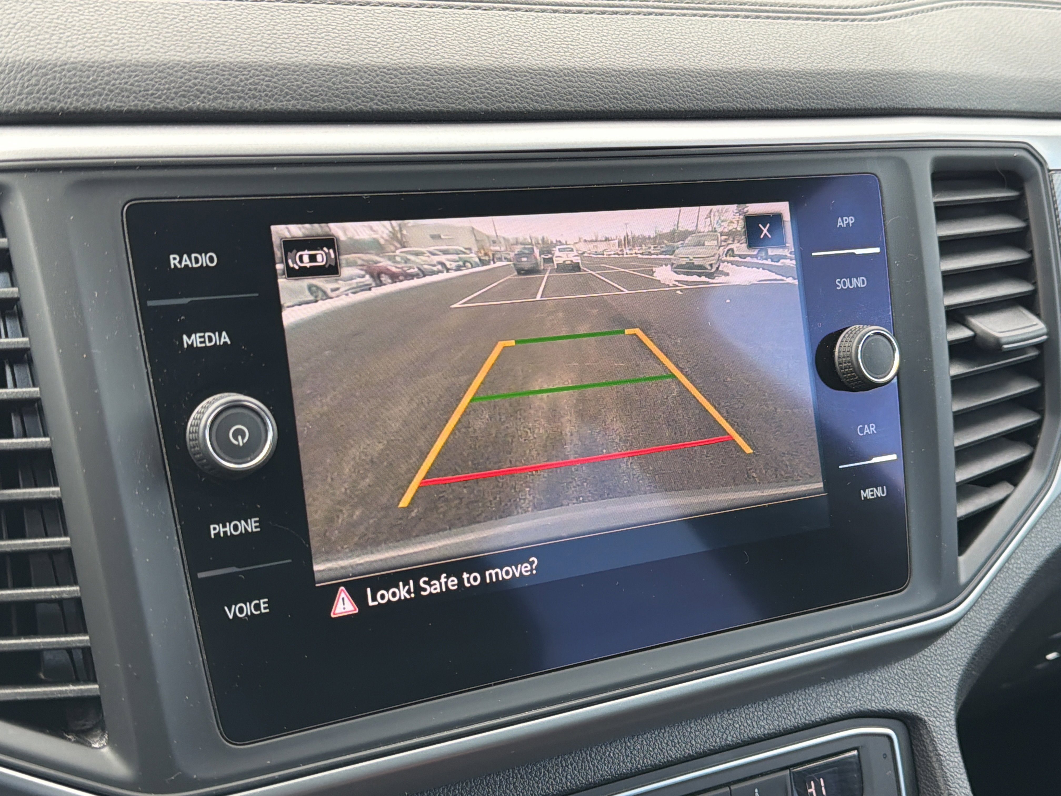 2021 Volkswagen Atlas Cross Sport 3.6L V6 SE w/Technology R-Line