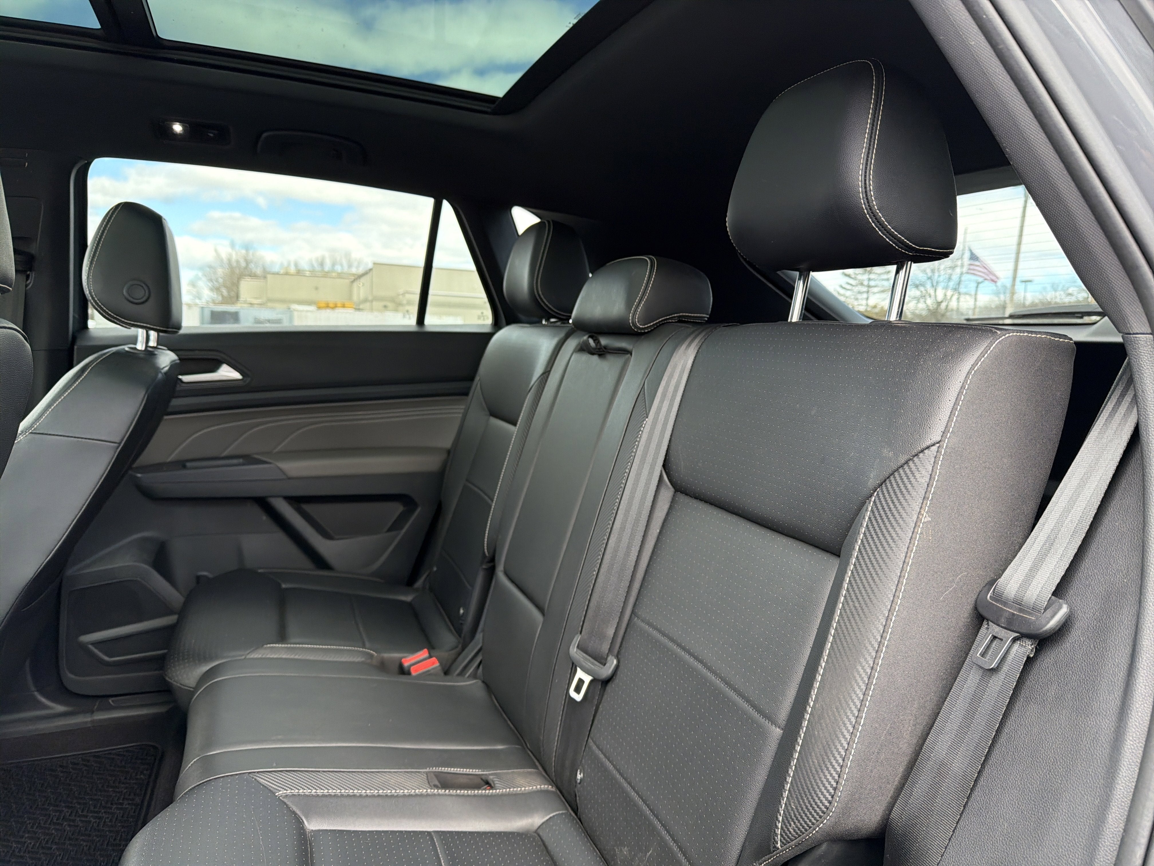 2021 Volkswagen Atlas Cross Sport 3.6L V6 SE w/Technology R-Line