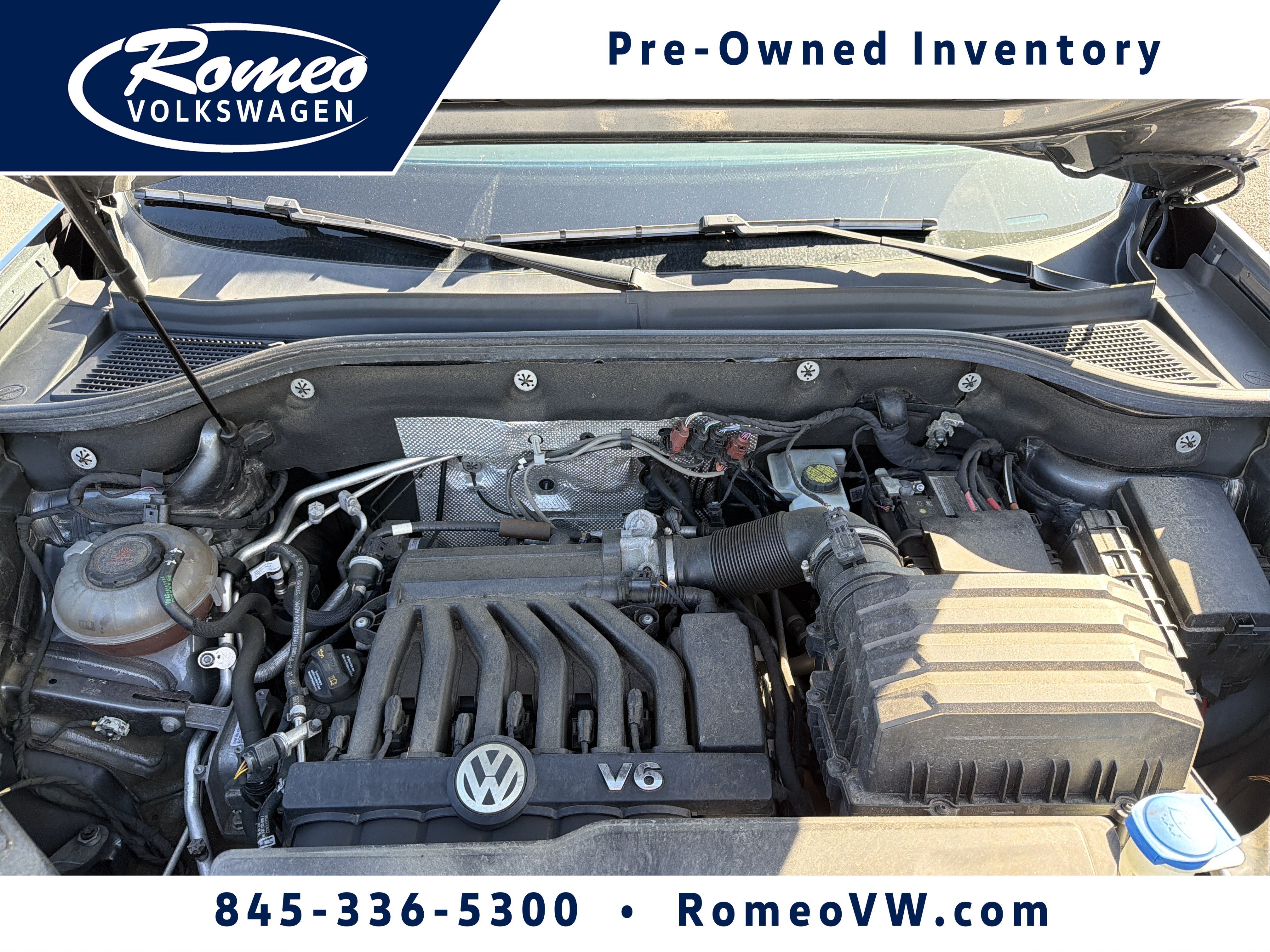 2021 Volkswagen Atlas 3.6L V6 SE w/Technology R-Line