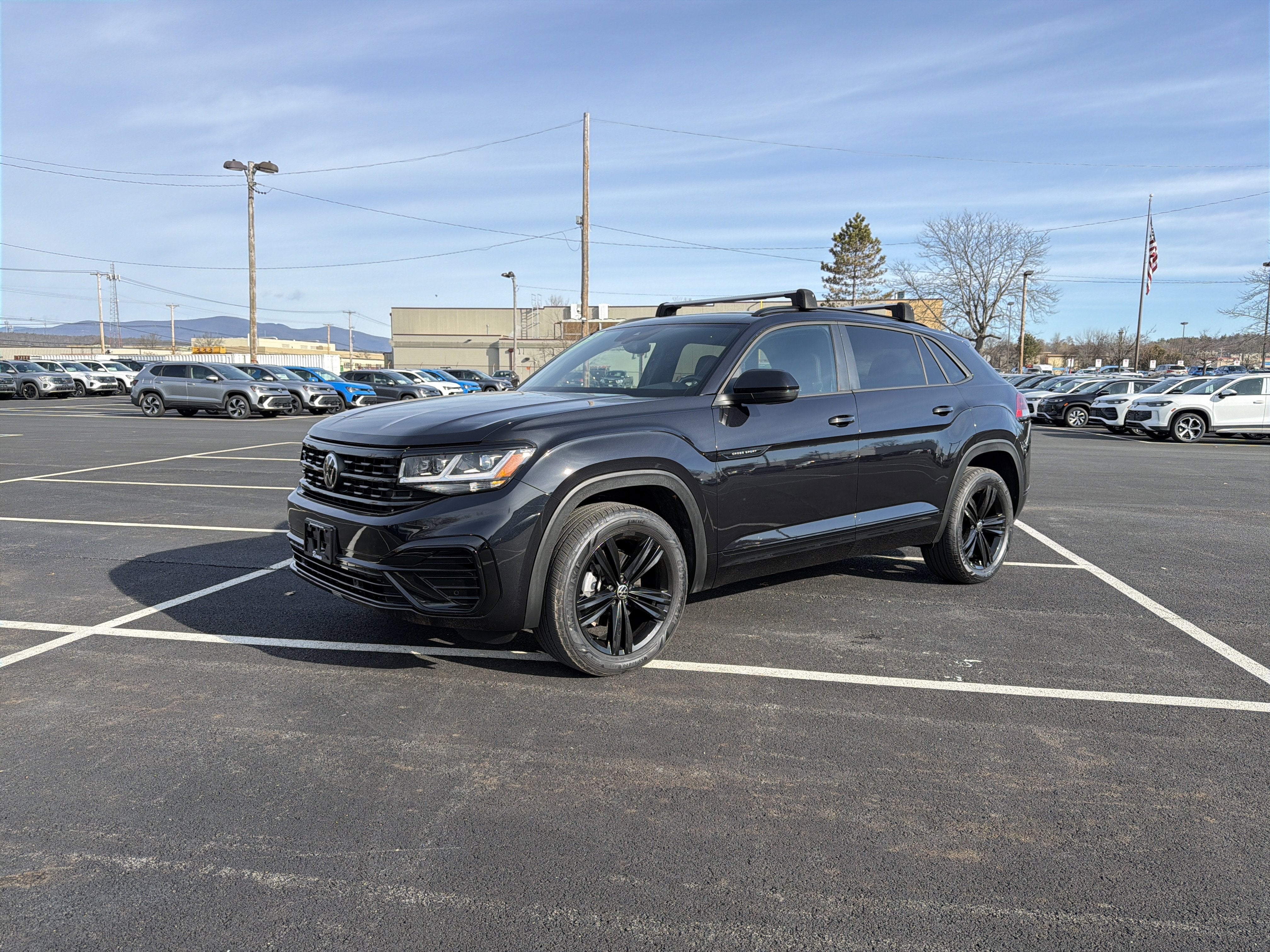 2023 Volkswagen Atlas Cross Sport 2.0T SEL R-Line