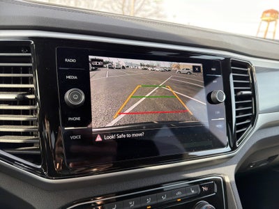 2023 Volkswagen Atlas Cross Sport 2.0T SEL R-Line