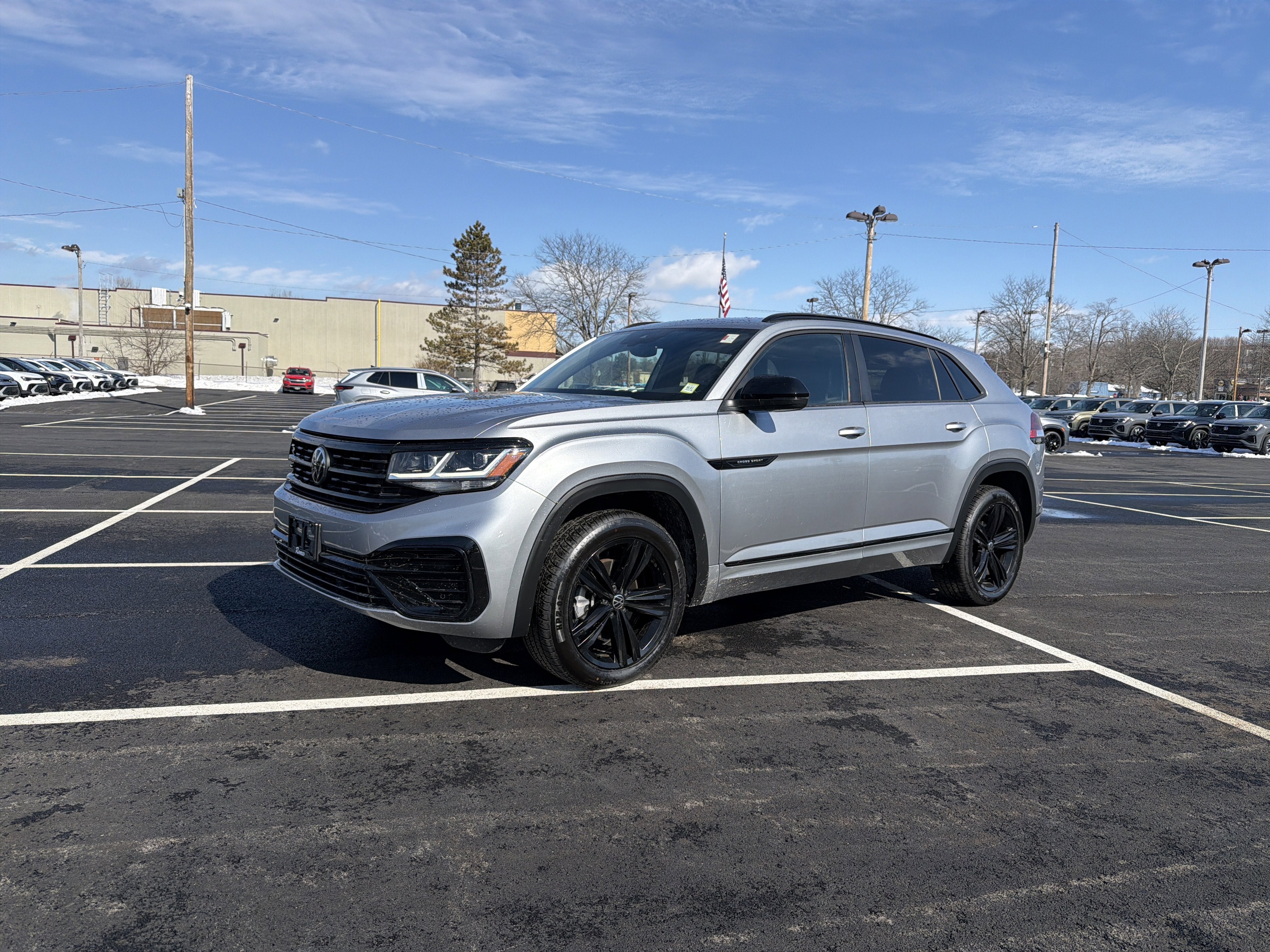 2023 Volkswagen Atlas Cross Sport 3.6L V6 SEL R-Line