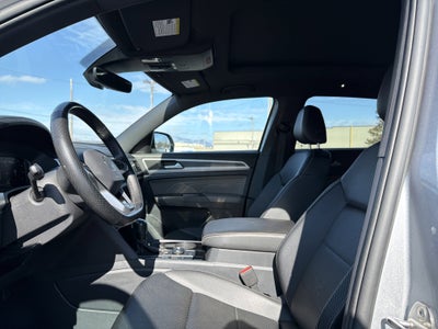 2023 Volkswagen Atlas Cross Sport 3.6L V6 SEL R-Line