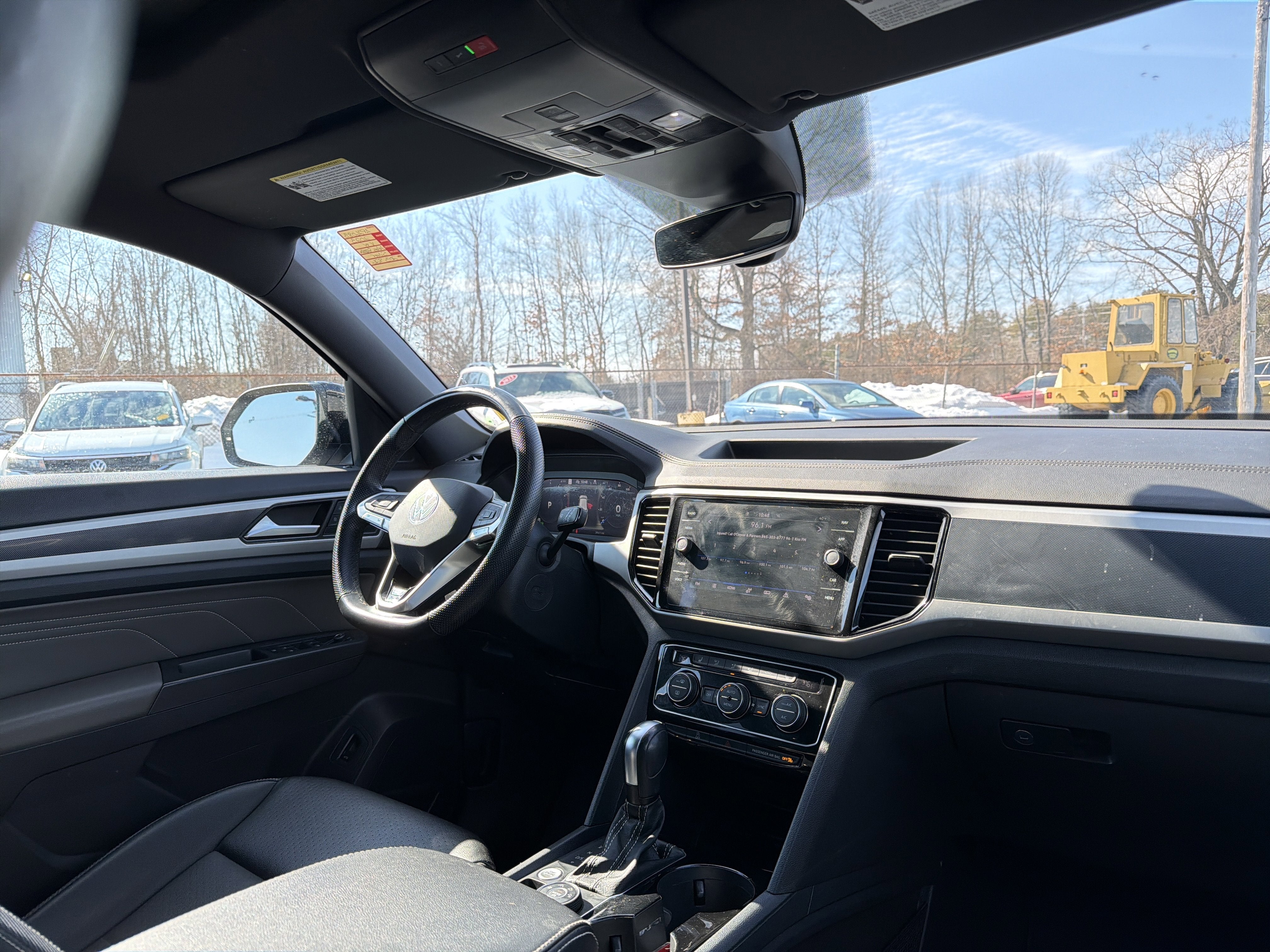 2023 Volkswagen Atlas Cross Sport 3.6L V6 SEL R-Line