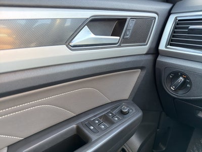 2023 Volkswagen Atlas Cross Sport 3.6L V6 SEL R-Line