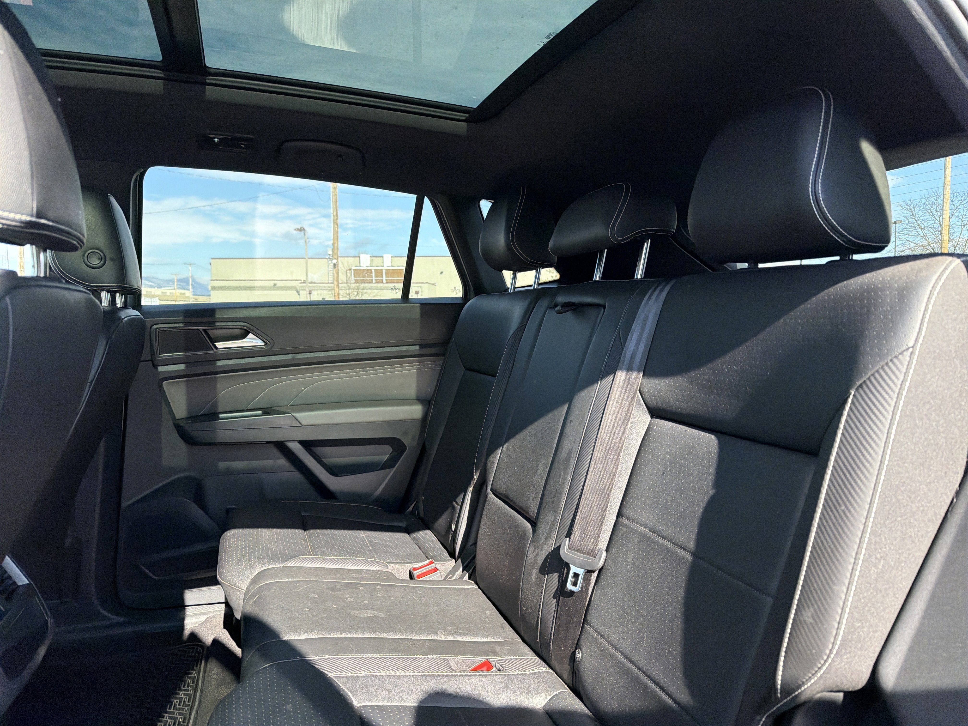 2023 Volkswagen Atlas Cross Sport 3.6L V6 SEL R-Line