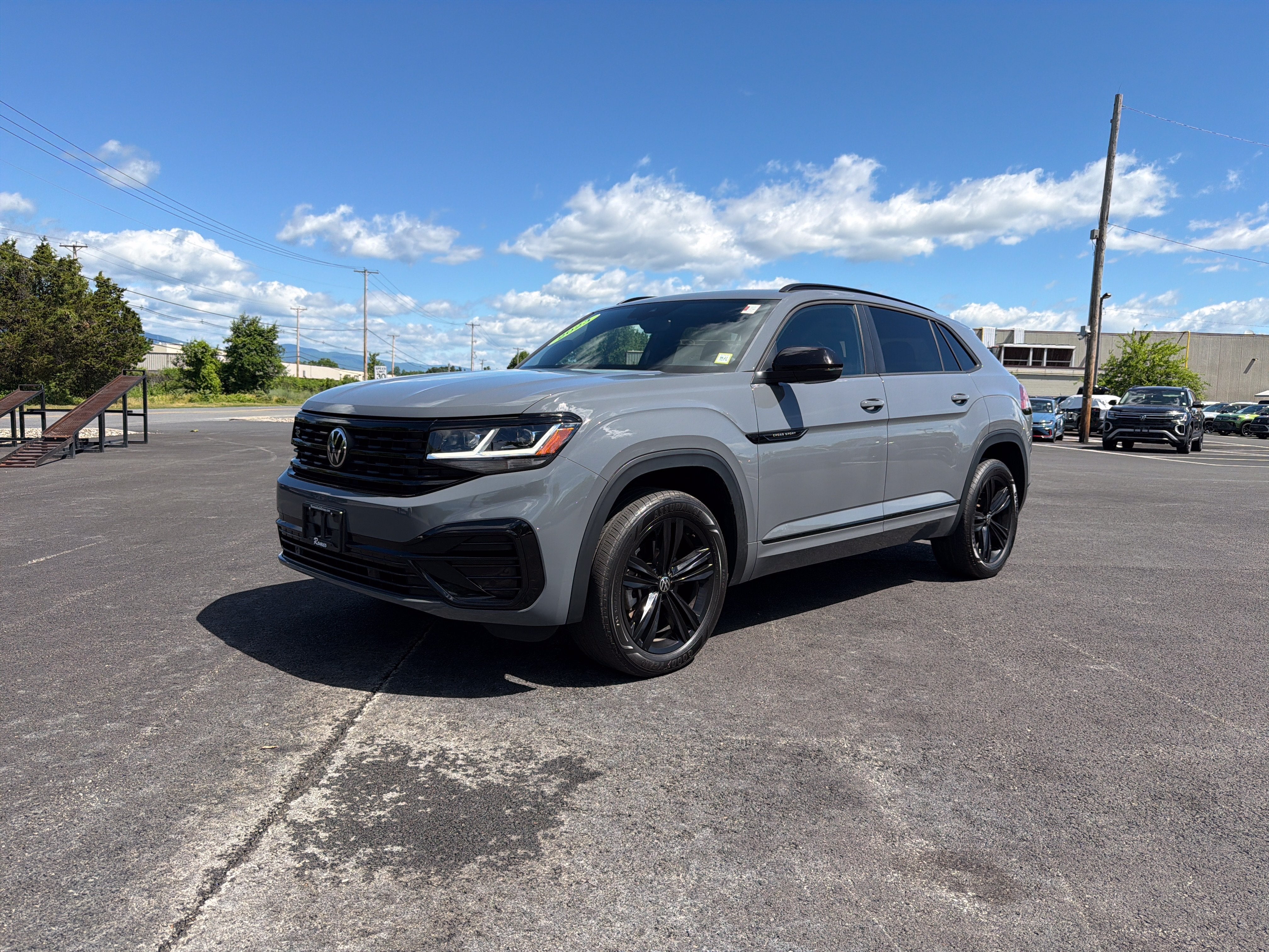 2023 Volkswagen Atlas Cross Sport 3.6L V6 SEL R-Line