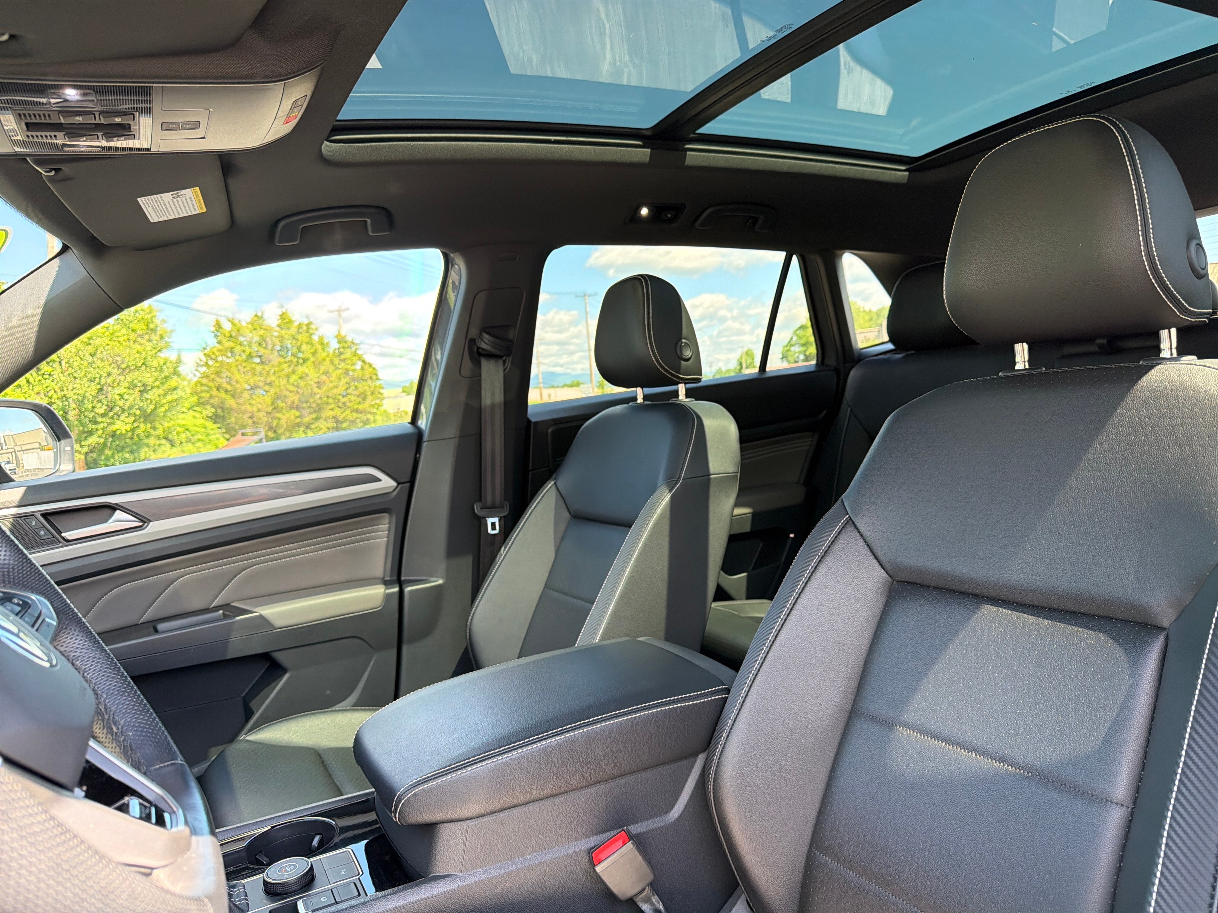 2023 Volkswagen Atlas Cross Sport 3.6L V6 SEL R-Line