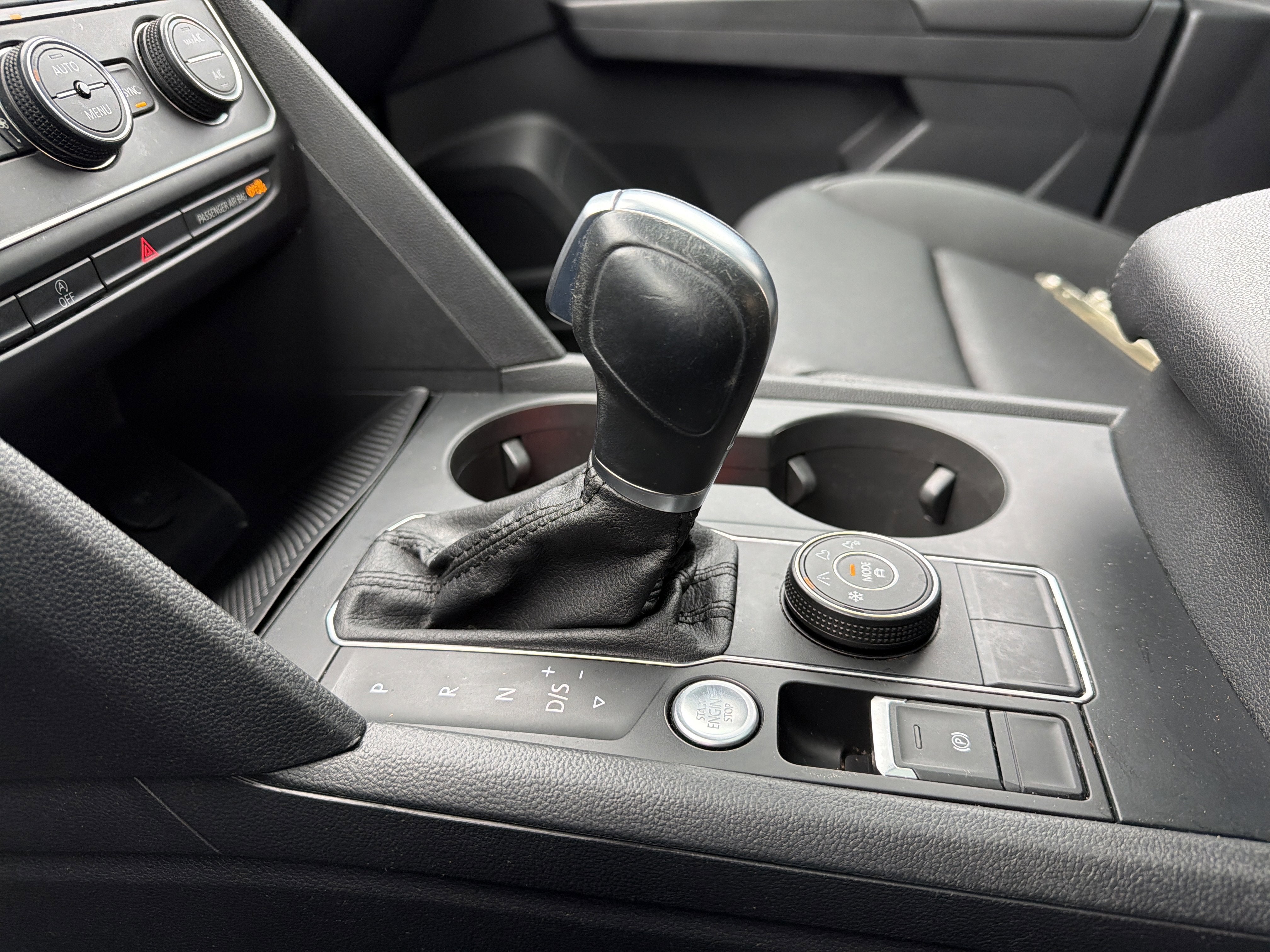 2019 Volkswagen Atlas 3.6L V6 SE w/Technology