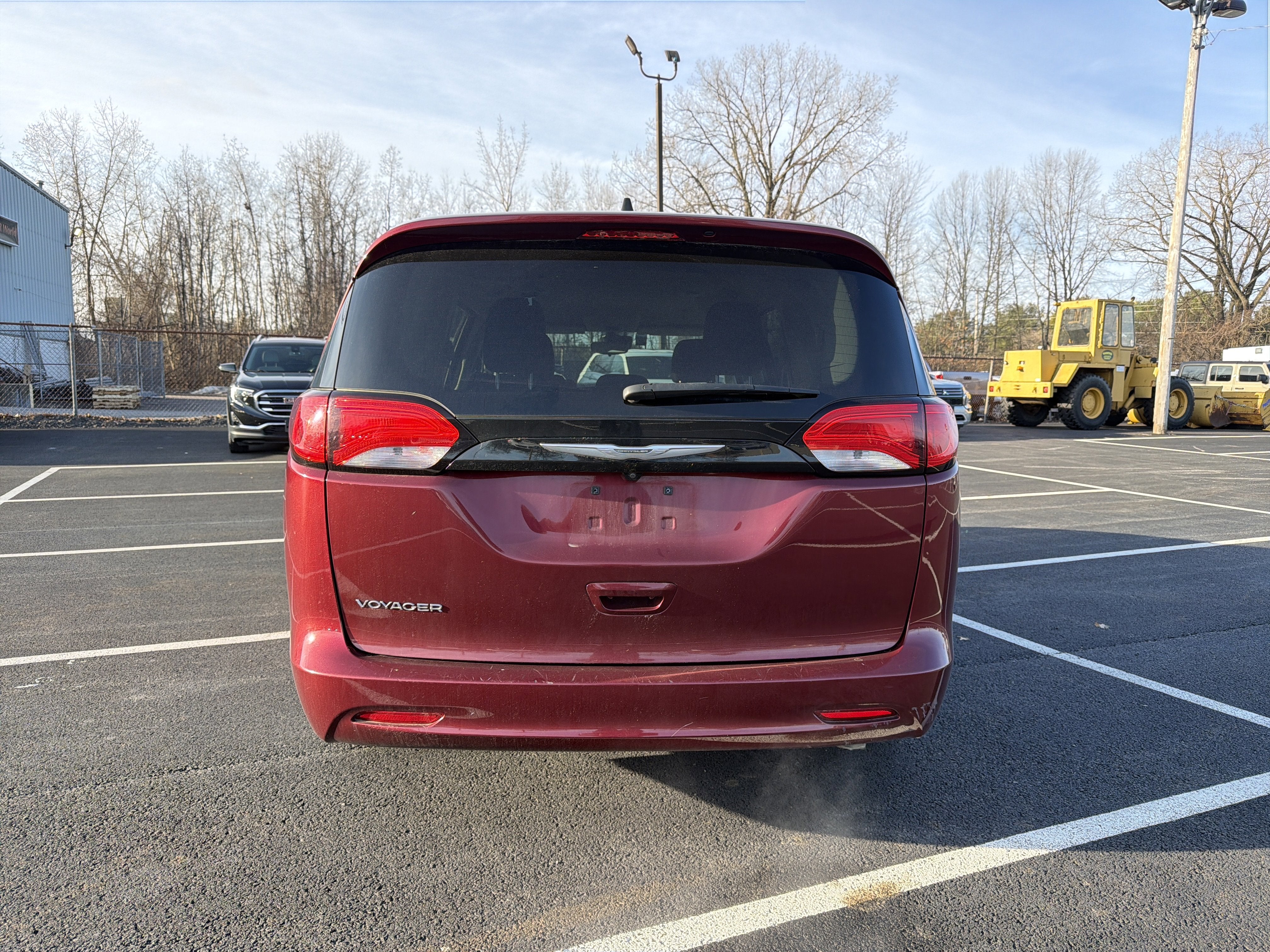 2023 Chrysler Voyager LX