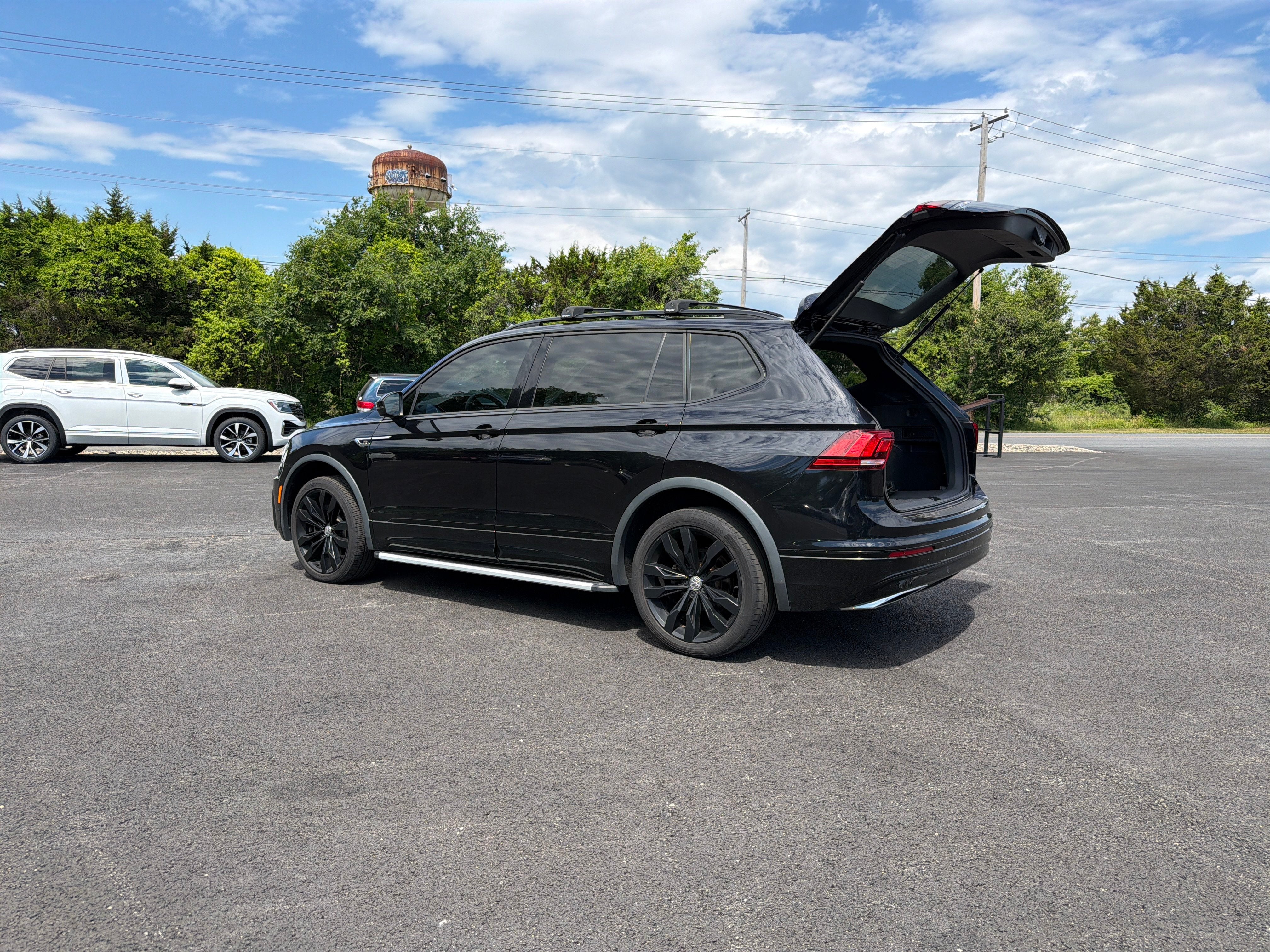 2020 Volkswagen Tiguan 2.0T SE R-Line Black 4Motion