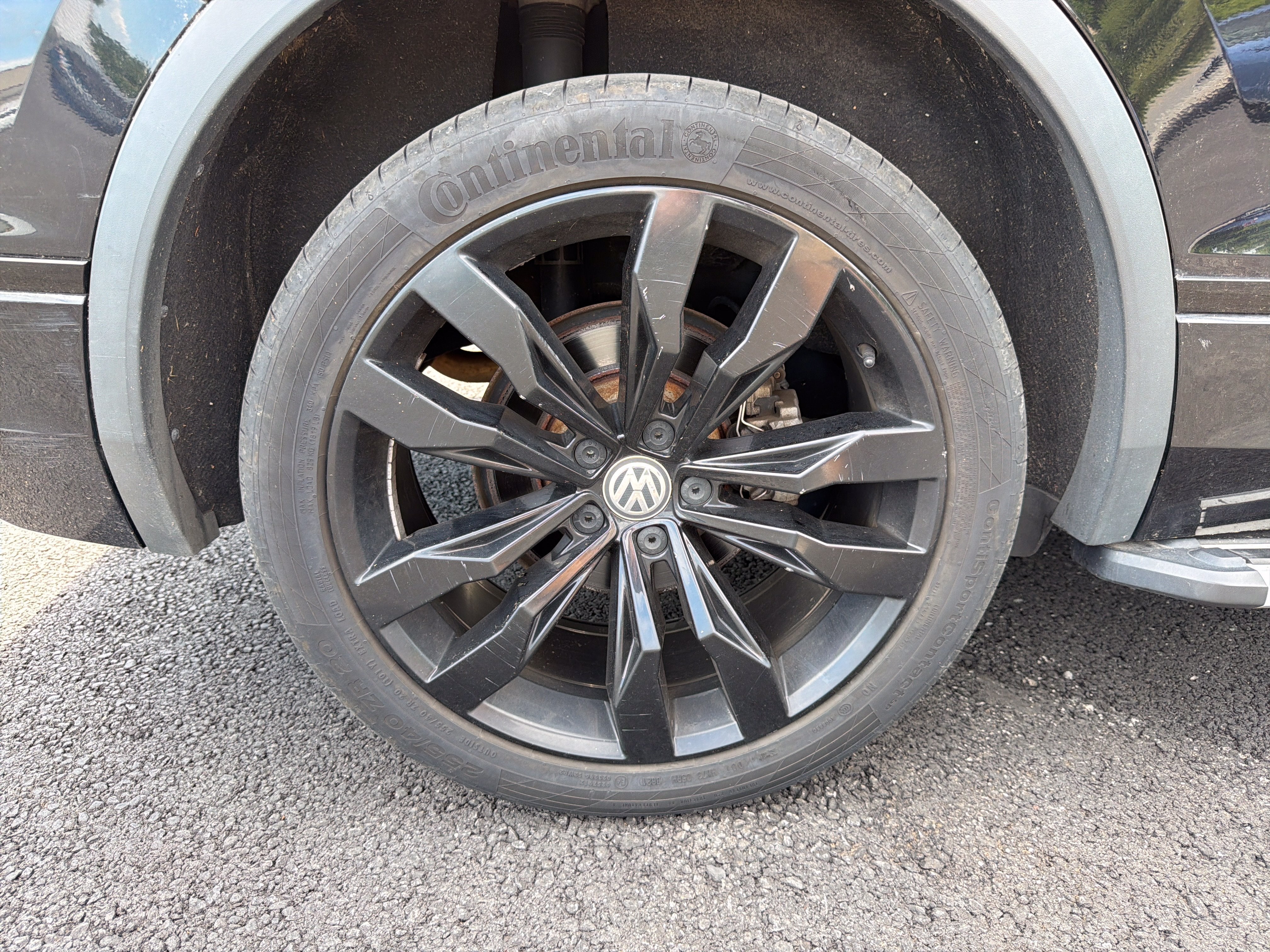 2020 Volkswagen Tiguan 2.0T SE R-Line Black 4Motion