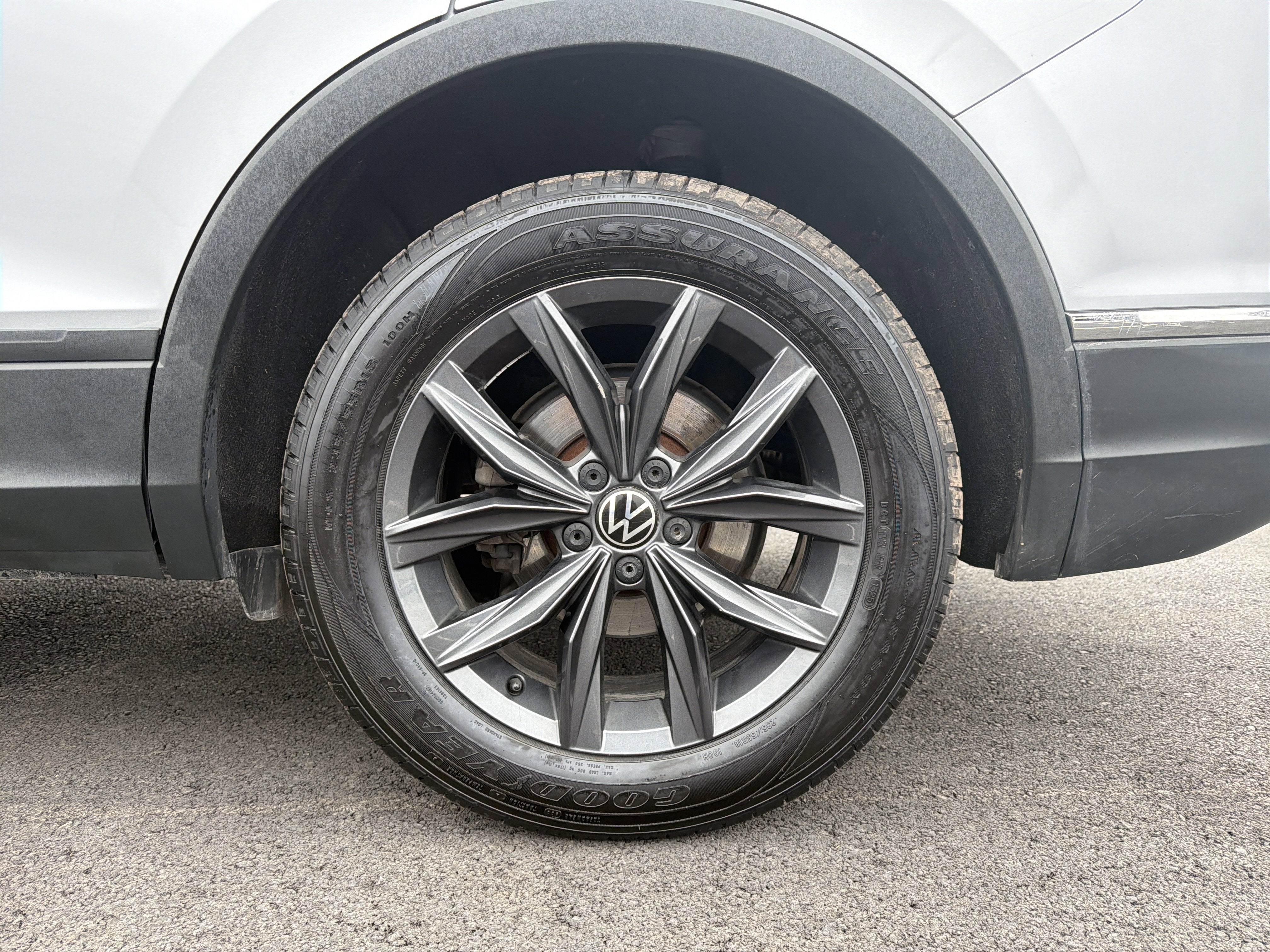 2022 Volkswagen Tiguan 2.0T SE